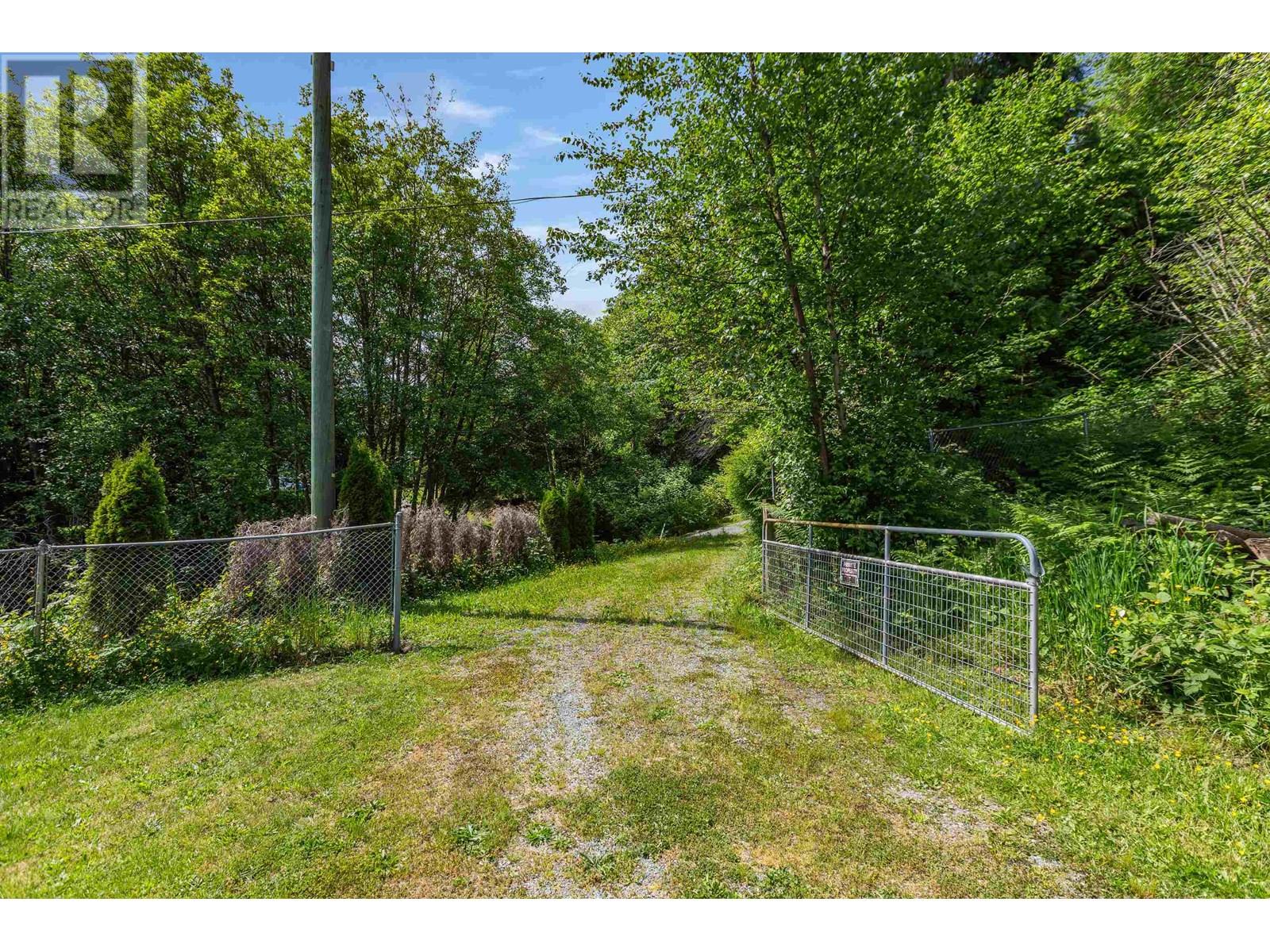 9370 263 Street, Maple Ridge, British Columbia  V2W 1K3 - Photo 13 - R2955343