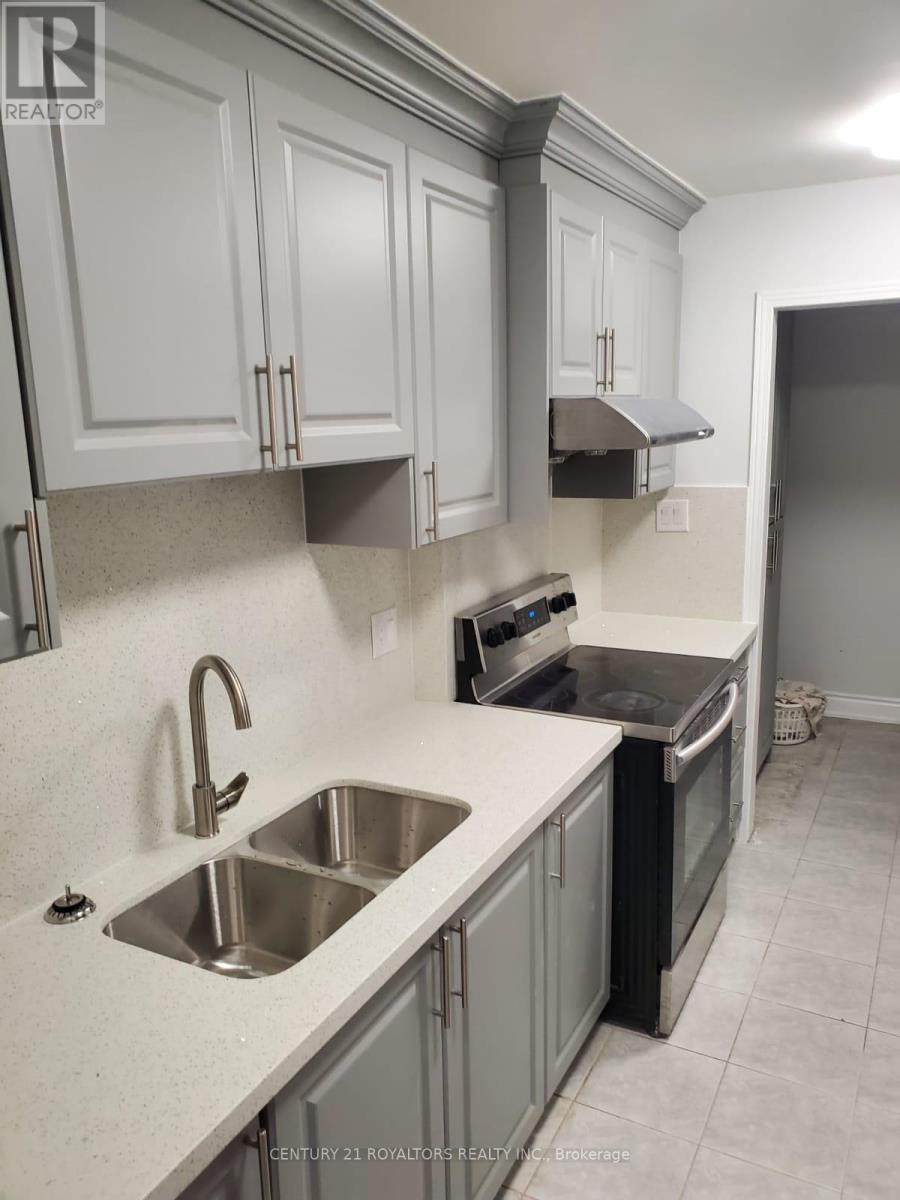 Property at 1013 - 320 DIXON ROAD image 2