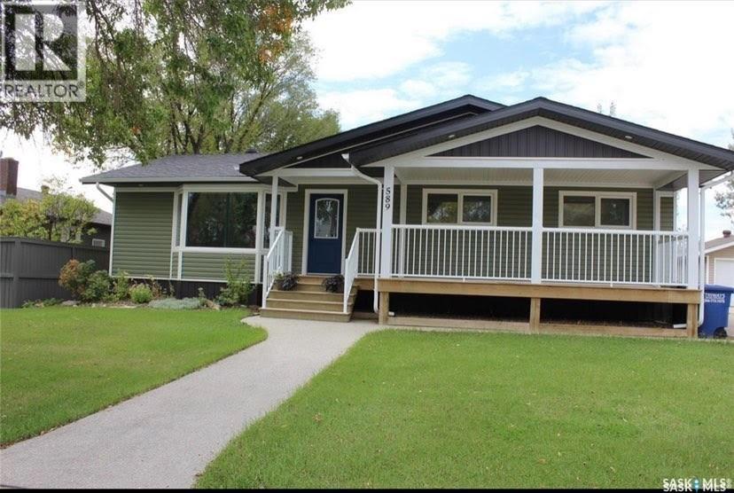 Property at 589 Poplar CRESCENT image 1