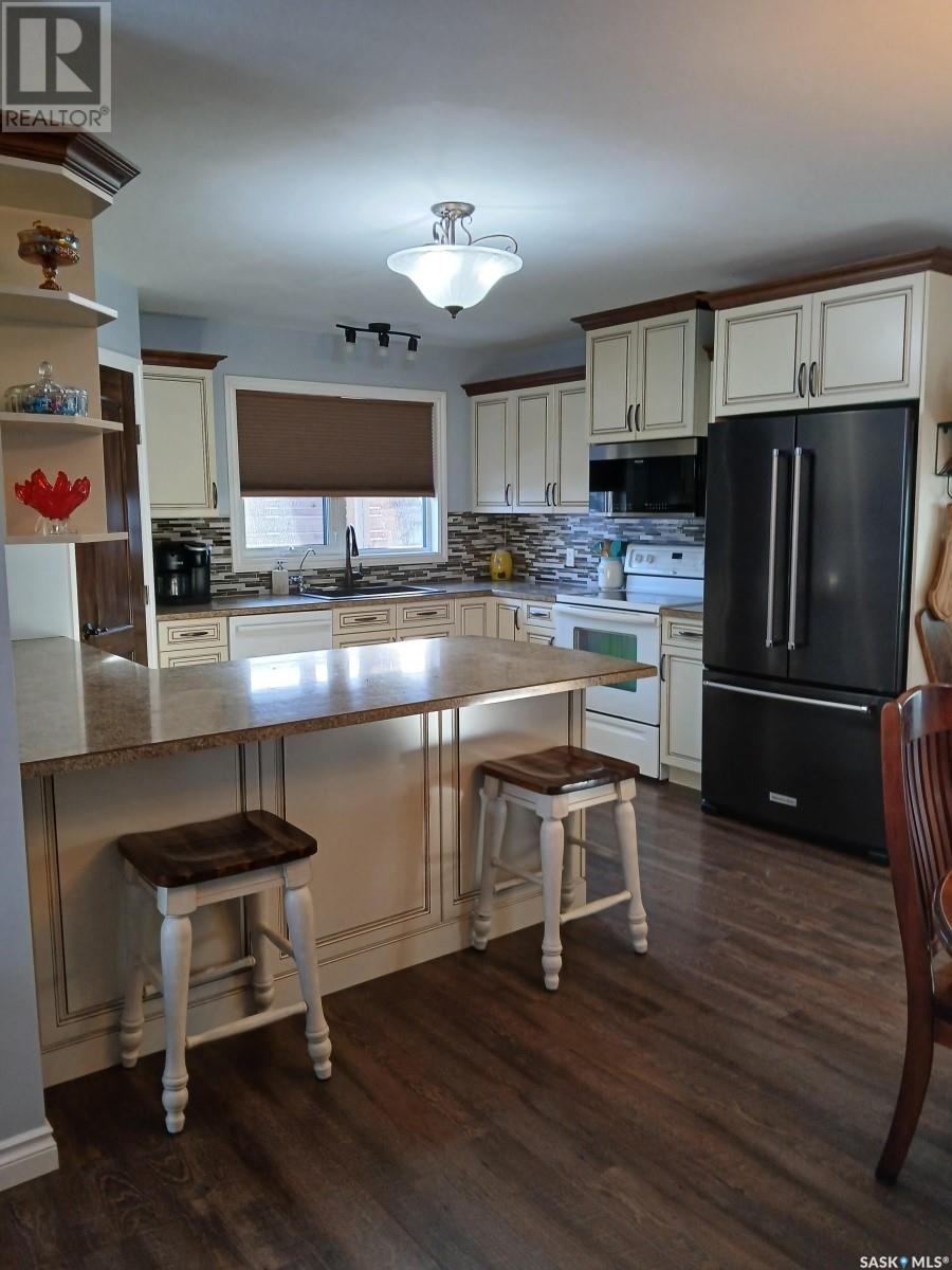 589 Poplar Crescent, Shaunavon, Saskatchewan  S0N 2M0 - Photo 7 - SK993643