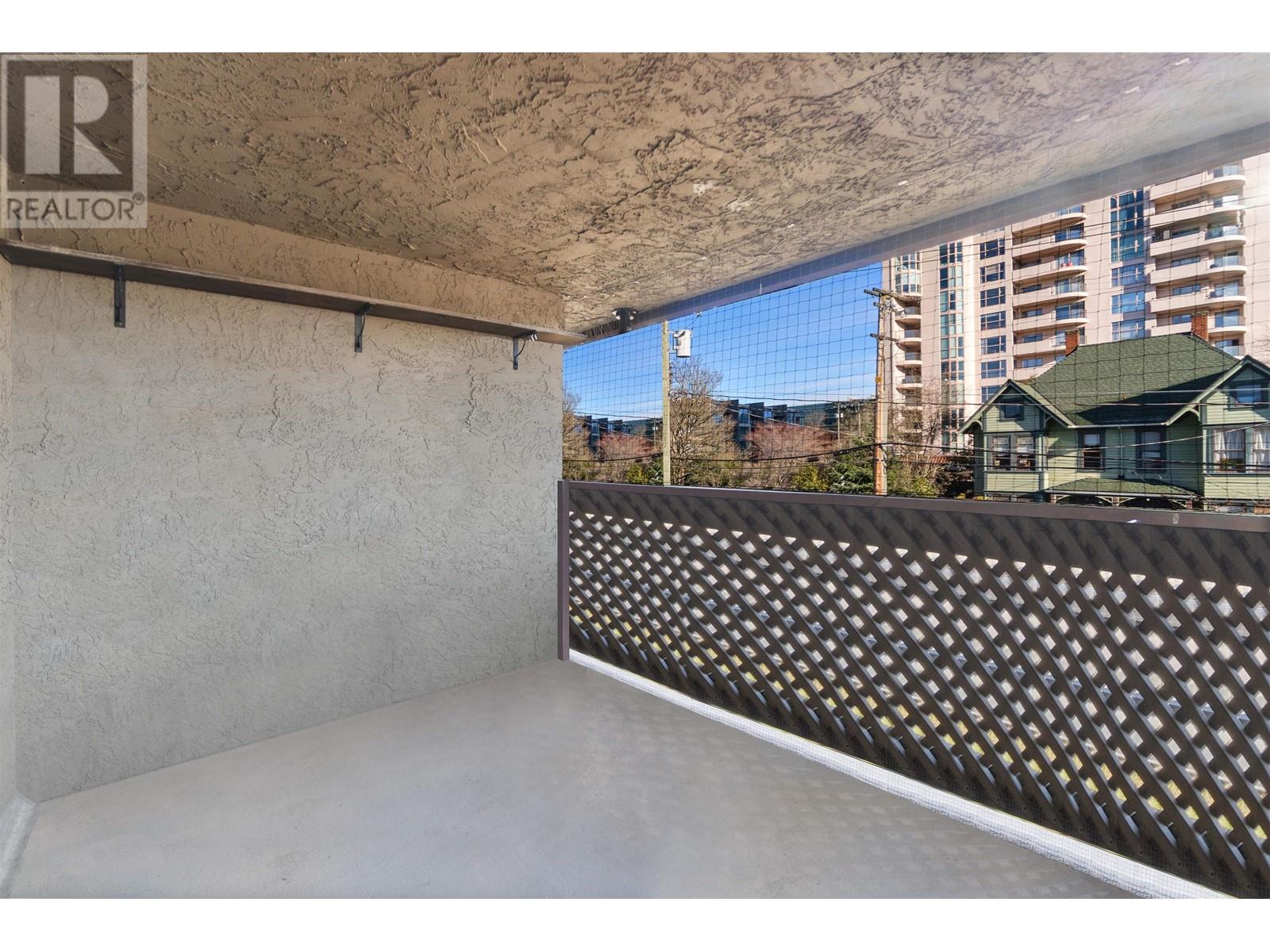 302 436 Seventh Street, New Westminster, British Columbia  V3M 3L3 - Photo 11 - R2959621
