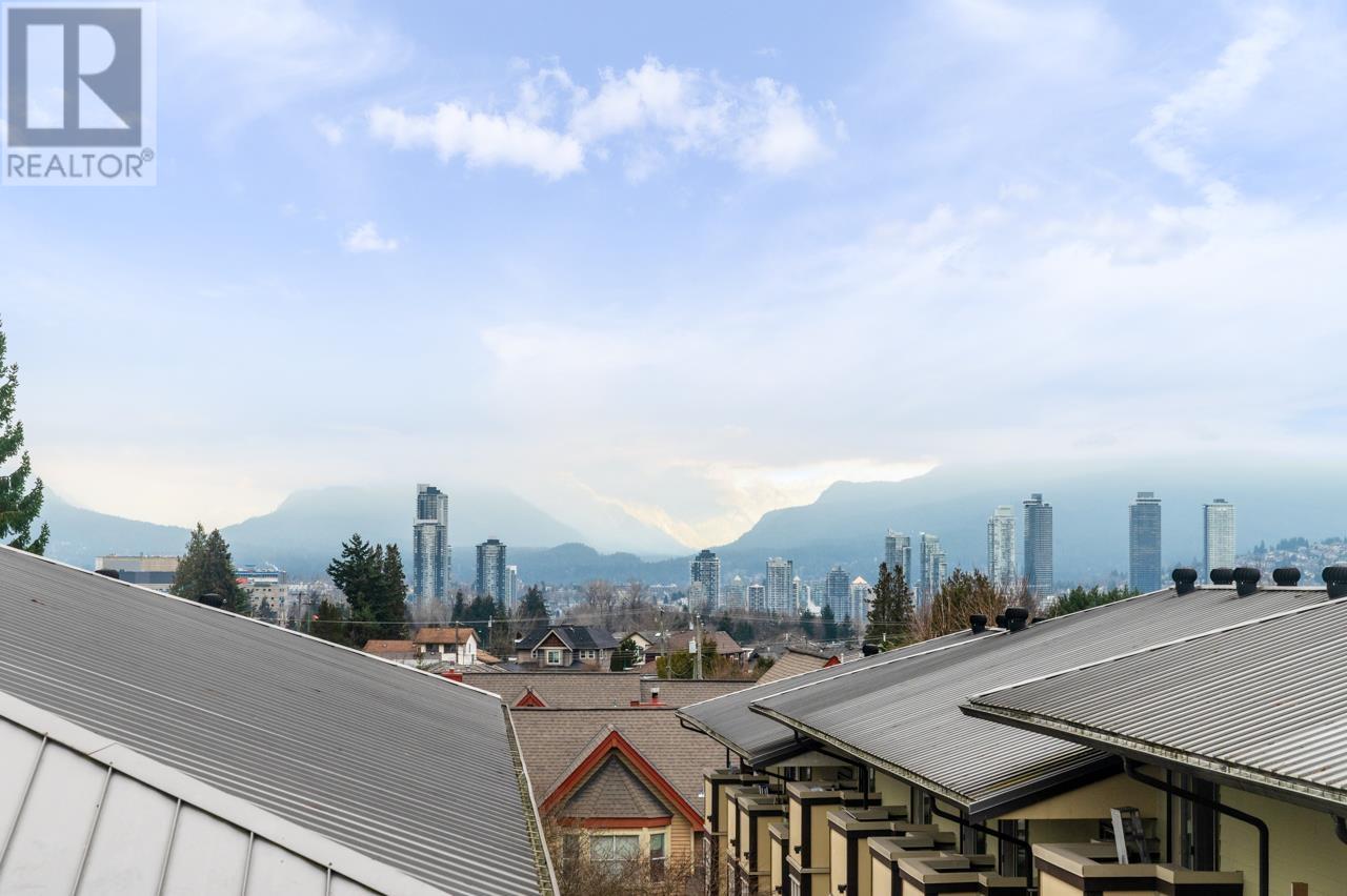 Listing Picture 14 of 17 : 203 4135 SARDIS STREET, Burnaby / 本拿比 - 魯藝地產 Yvonne Lu Group - MLS Medallion Club Member