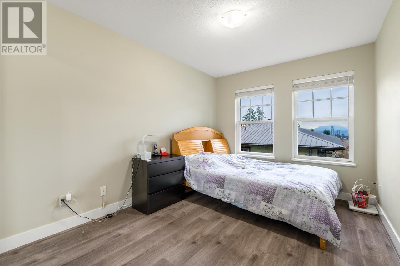 Listing Picture 9 of 17 : 203 4135 SARDIS STREET, Burnaby / 本拿比 - 魯藝地產 Yvonne Lu Group - MLS Medallion Club Member