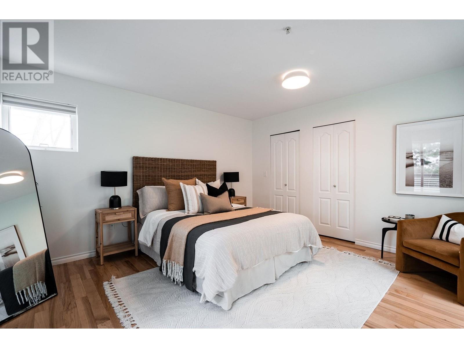 PH1 1915 E GEORGIA STREET