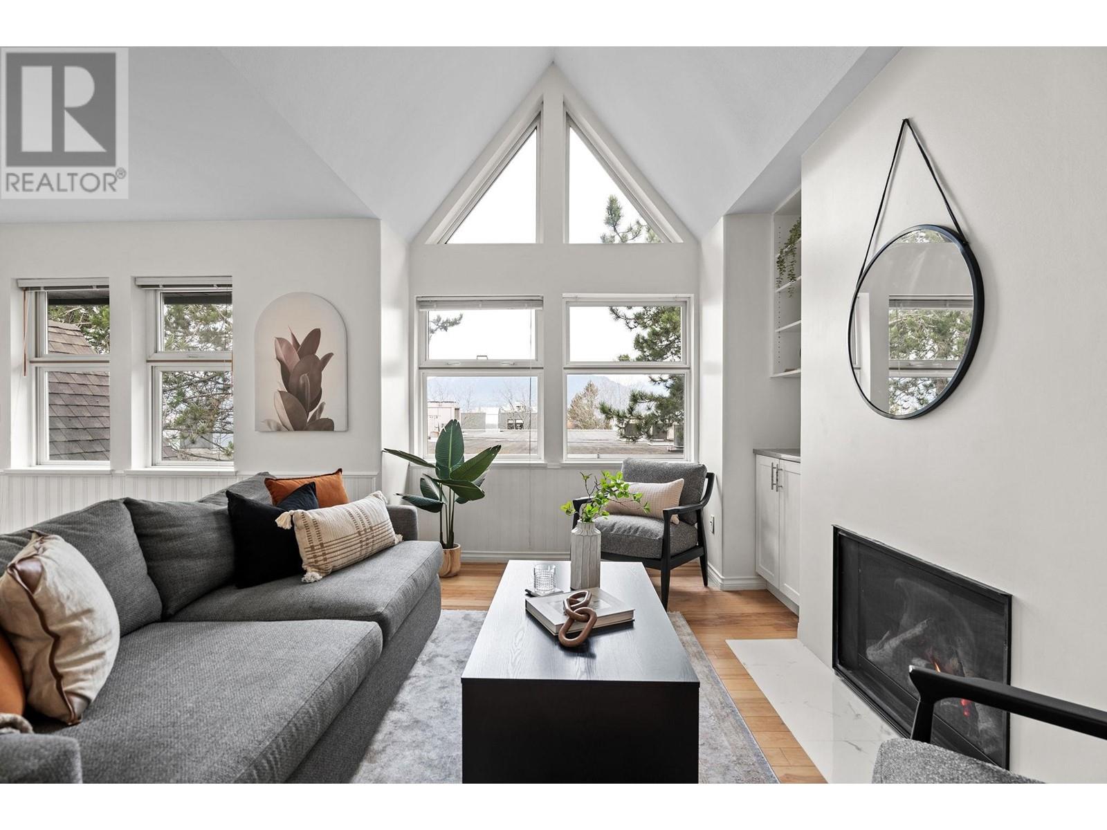 PH1 1915 E GEORGIA STREET