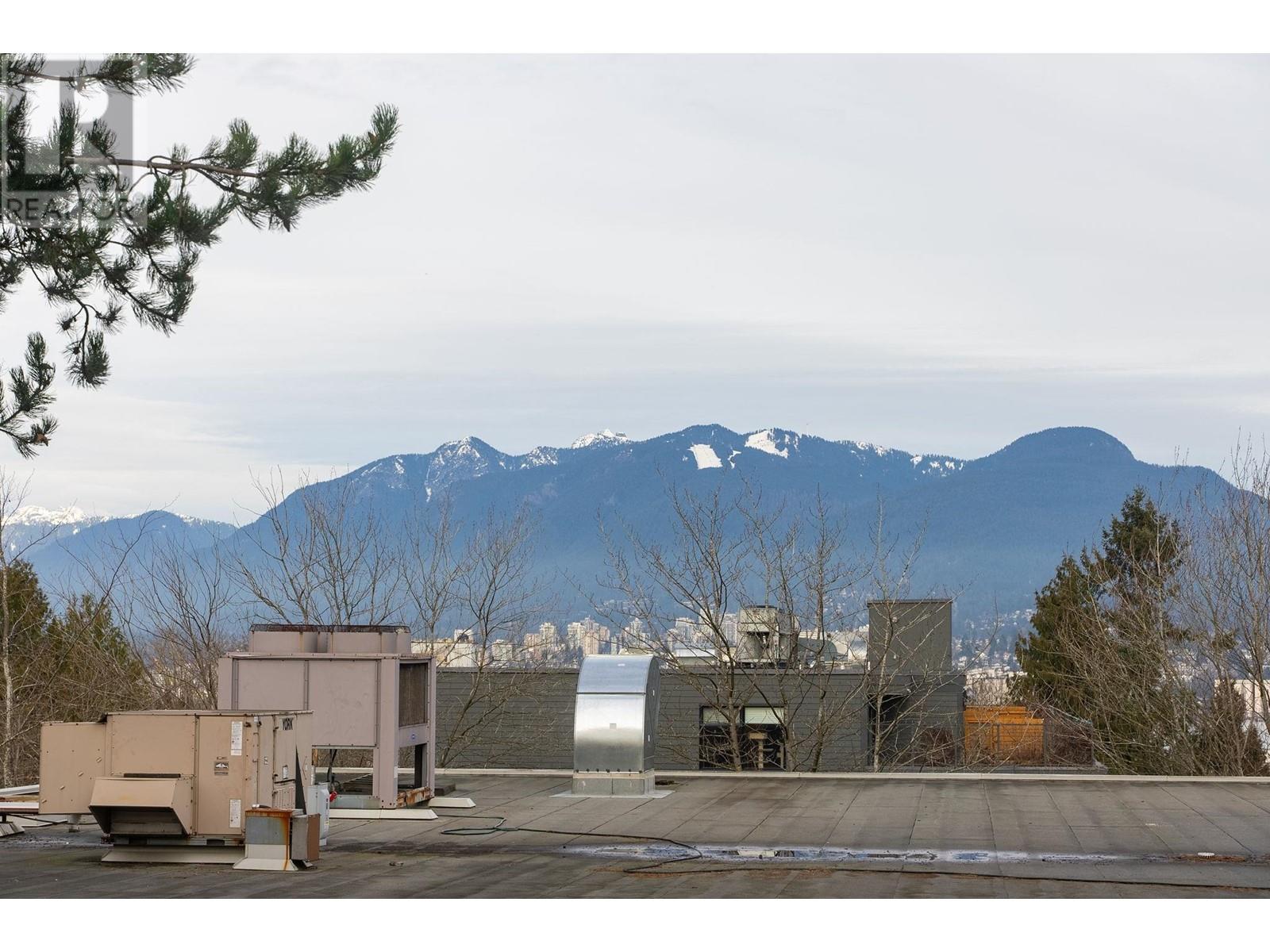 PH1 1915 E GEORGIA STREET