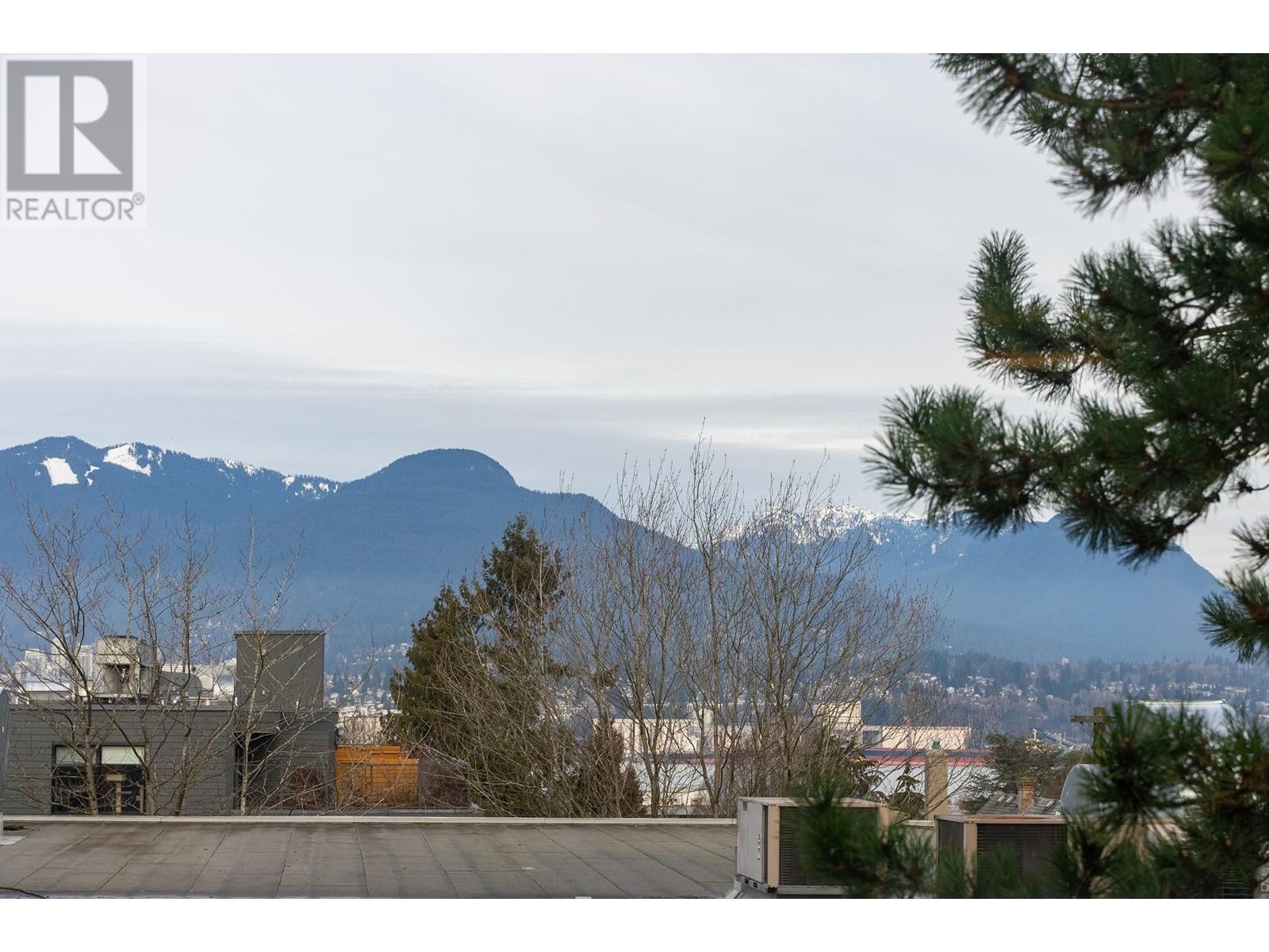 PH1 1915 E GEORGIA STREET