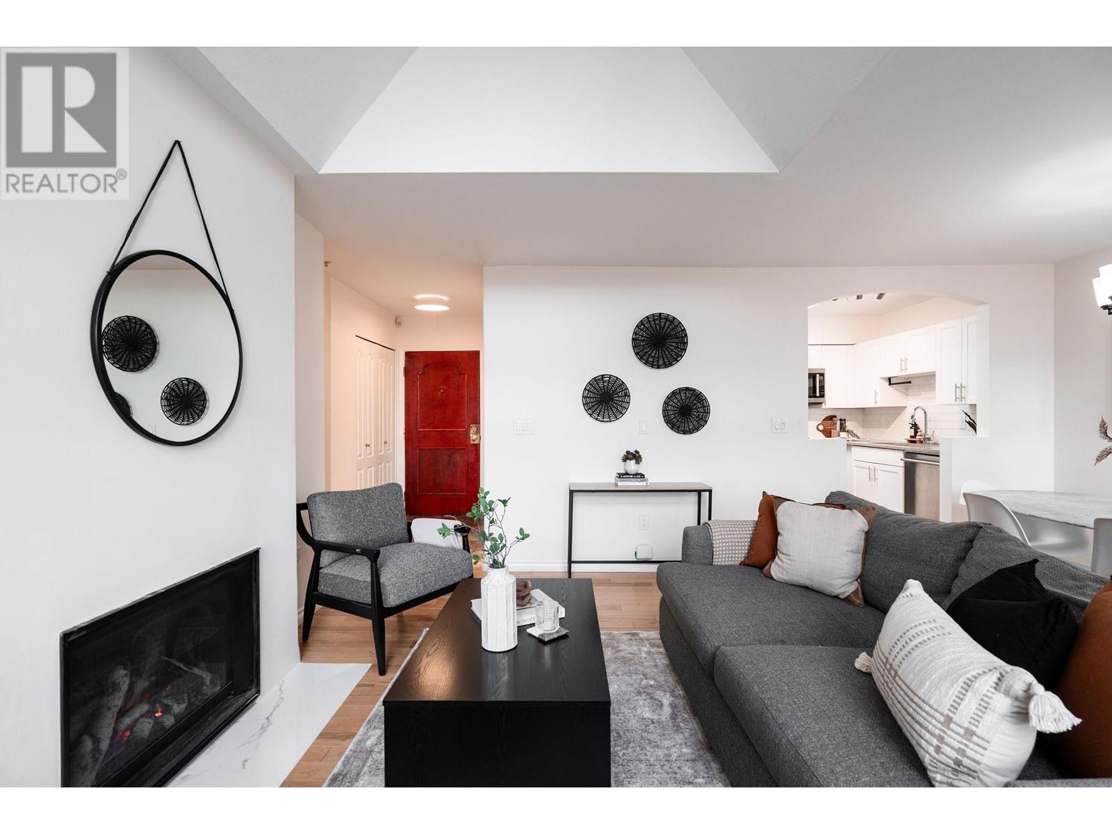 PH1 1915 E GEORGIA STREET