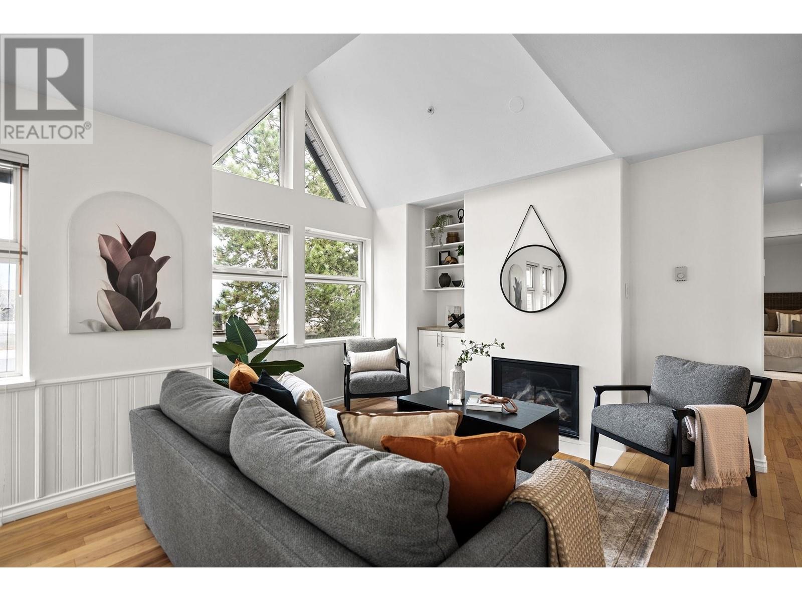 PH1 1915 E GEORGIA STREET