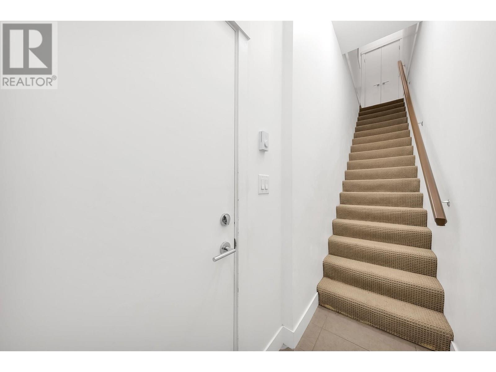 16 909 Clarke Road, Port Moody, British Columbia  V3H 1L6 - Photo 3 - R2960275