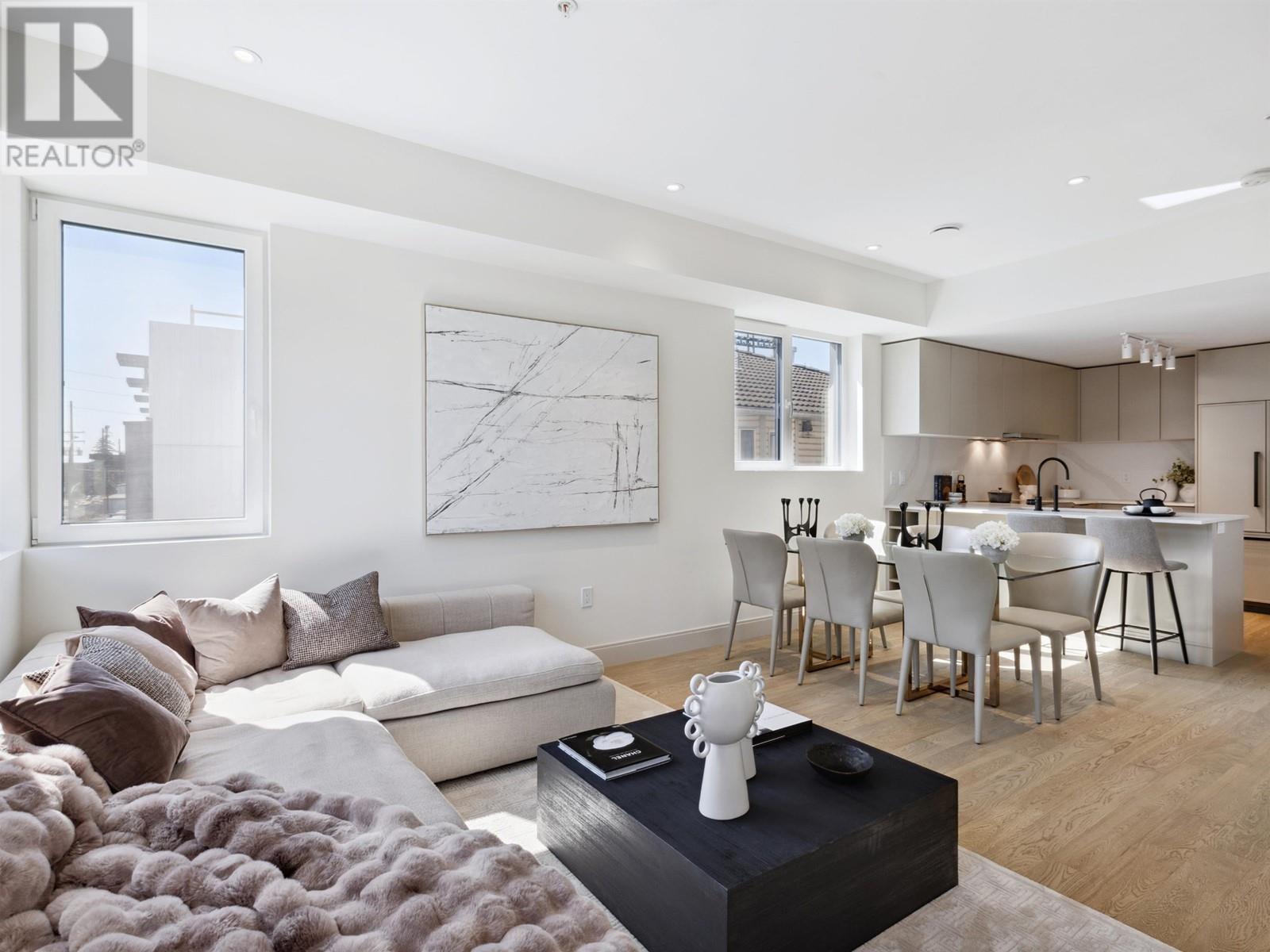 #1 632 E 3RD STREET, north vancouver, British Columbia