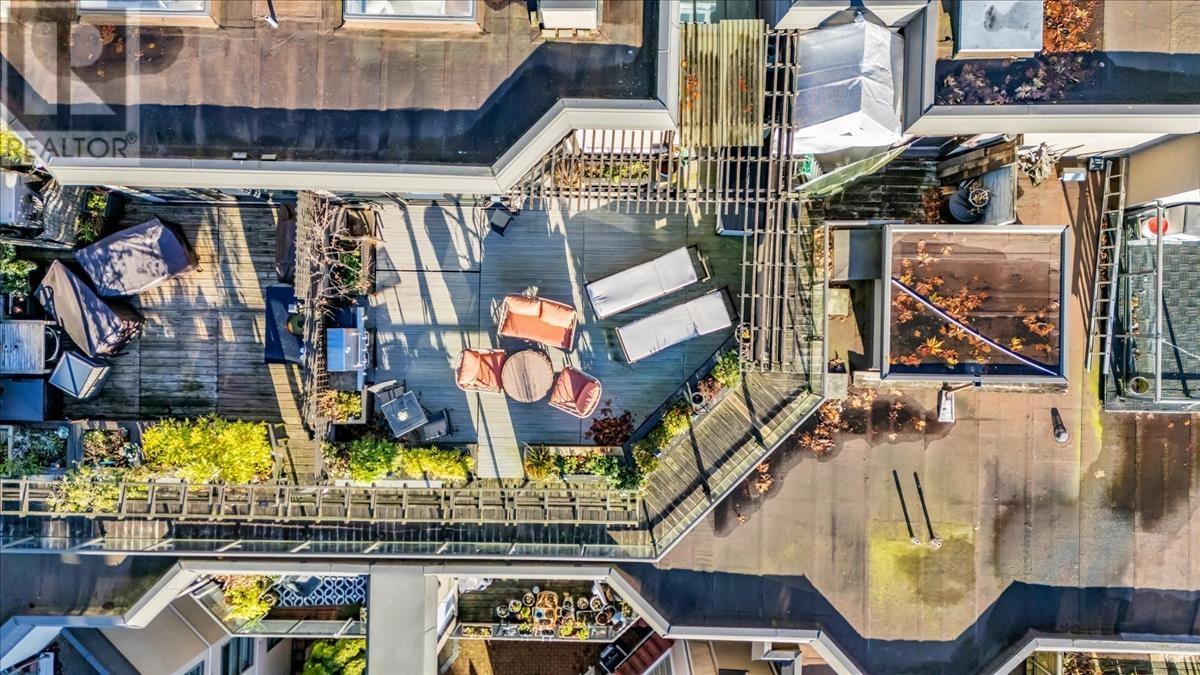 410 1106 Pacific Street, Vancouver, British Columbia  V6E 1T4 - Photo 1 - R2959323