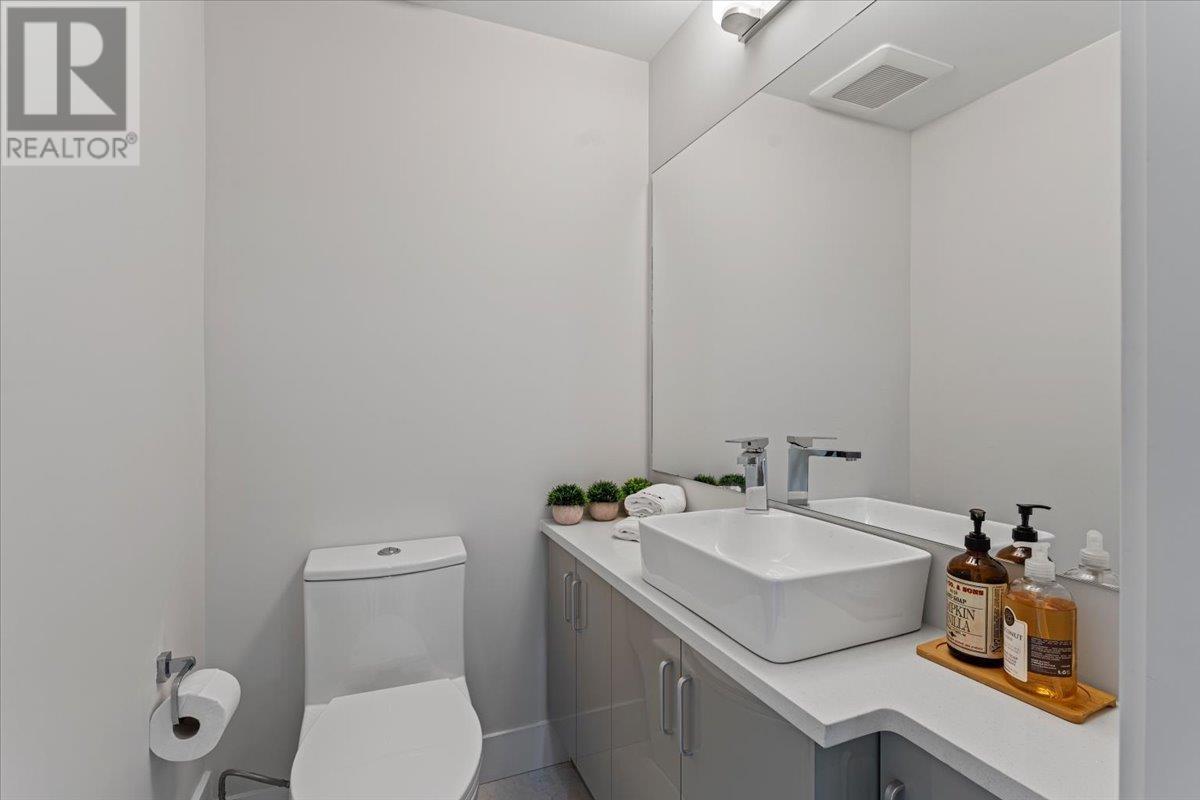 Listing Picture 22 of 39 : 1478 W 67TH AVENUE, Vancouver / 溫哥華 - 魯藝地產 Yvonne Lu Group - MLS Medallion Club Member