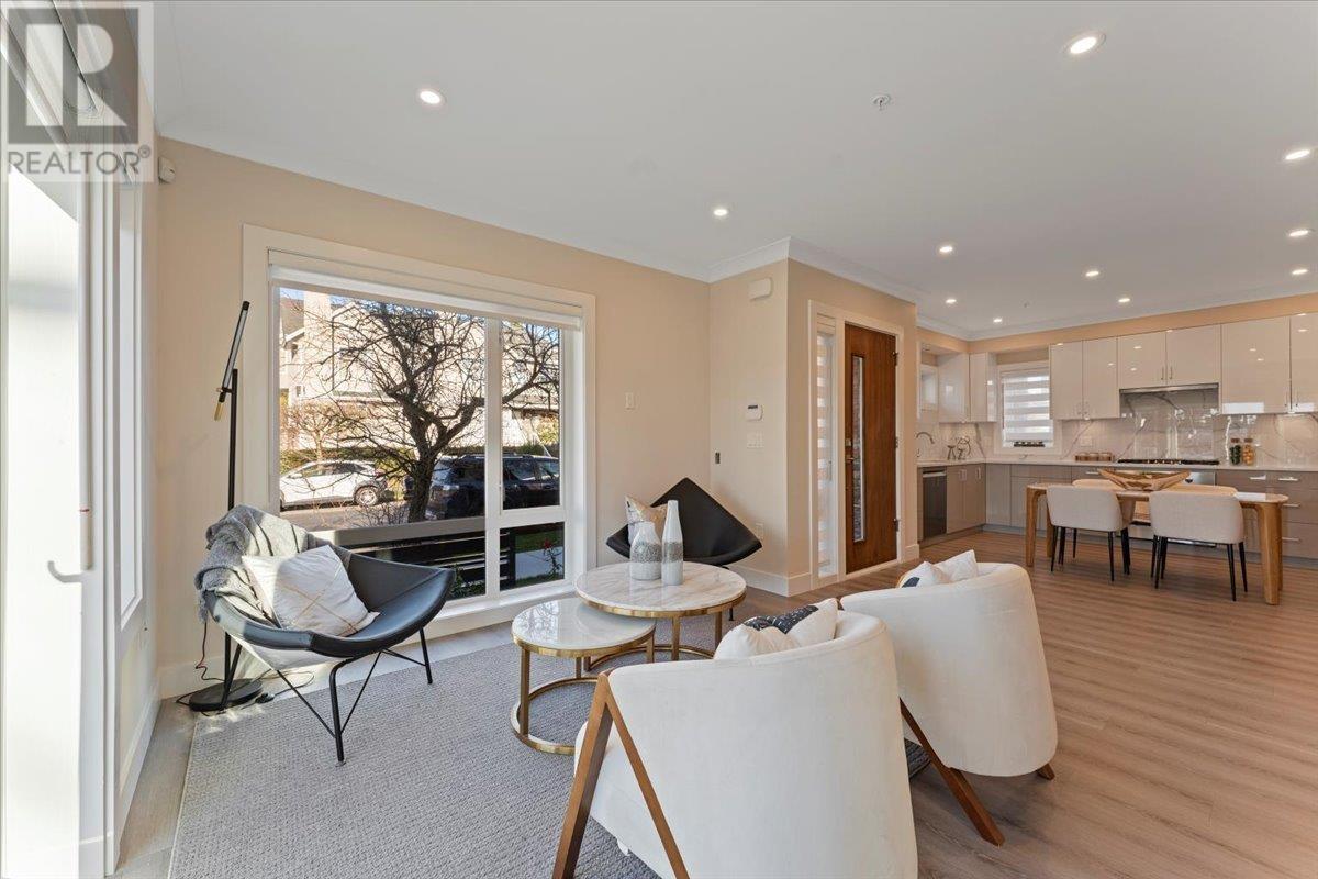 Listing Picture 20 of 39 : 1478 W 67TH AVENUE, Vancouver / 溫哥華 - 魯藝地產 Yvonne Lu Group - MLS Medallion Club Member