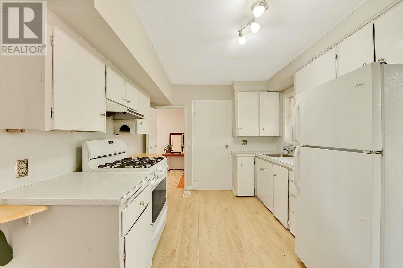 23021 117 Avenue, Maple Ridge, British Columbia  V2X 2K3 - Photo 6 - R2960242