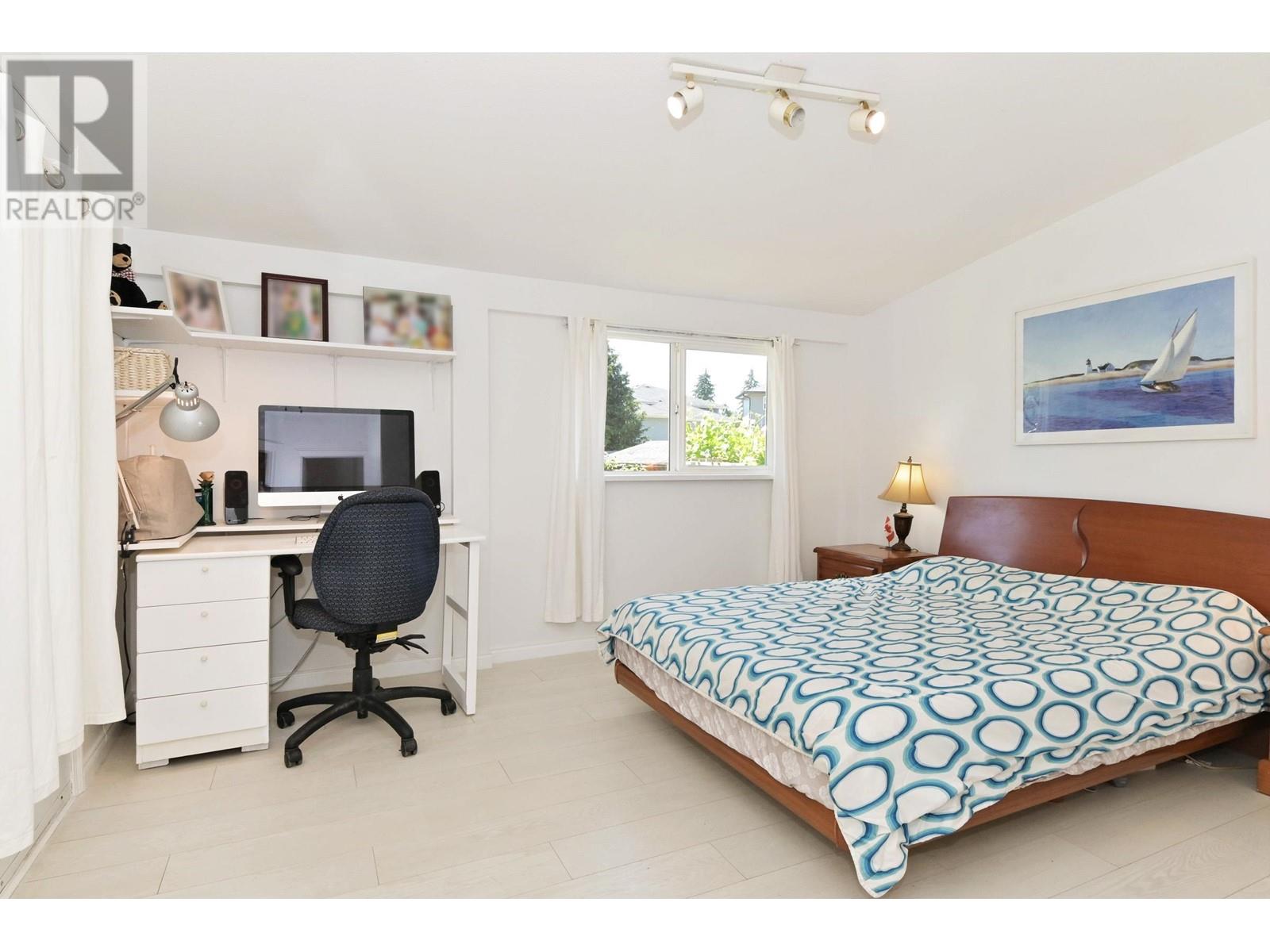 24922 121 Avenue, Maple Ridge, British Columbia  V4R 2A5 - Photo 11 - R2960258
