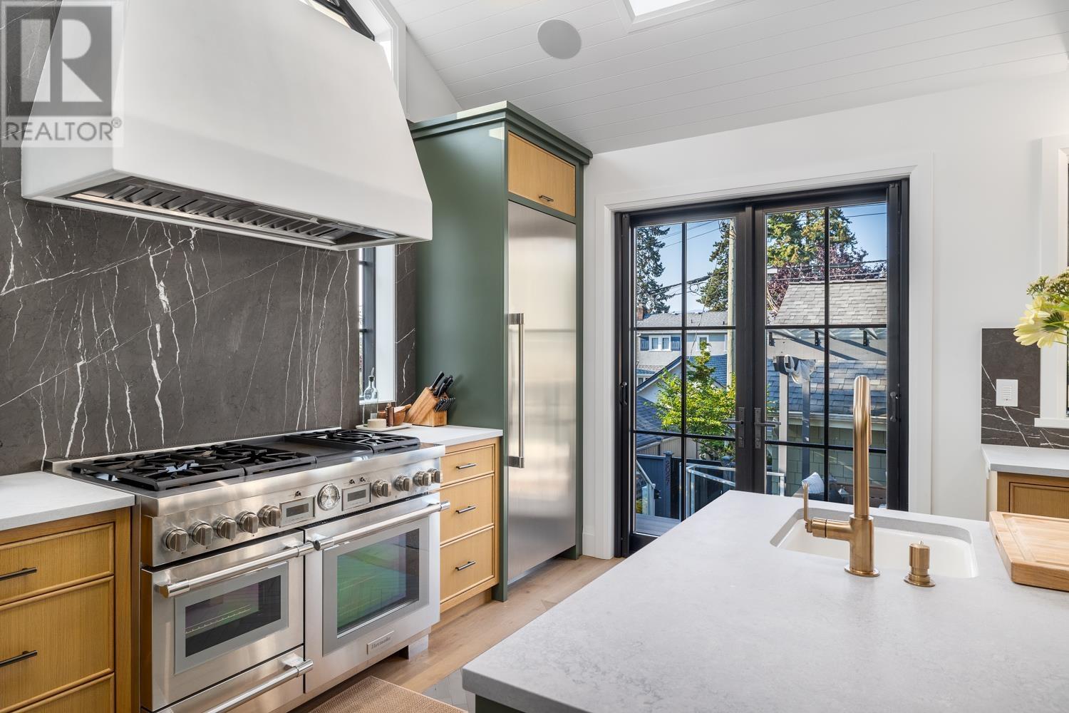 2023 W 36th Avenue, Vancouver, British Columbia  V6M 1L1 - Photo 16 - R2960273