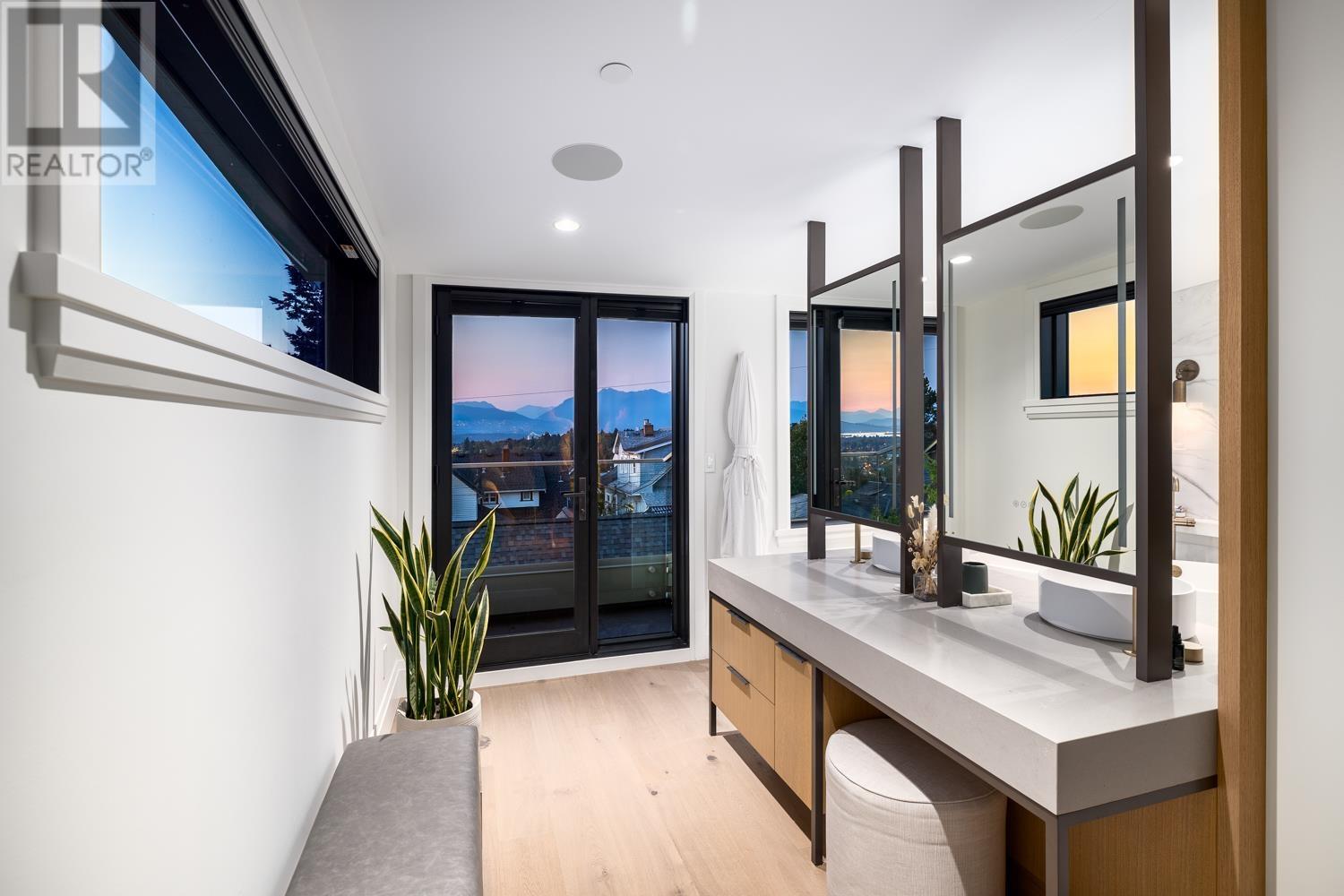 2023 W 36th Avenue, Vancouver, British Columbia  V6M 1L1 - Photo 32 - R2960273