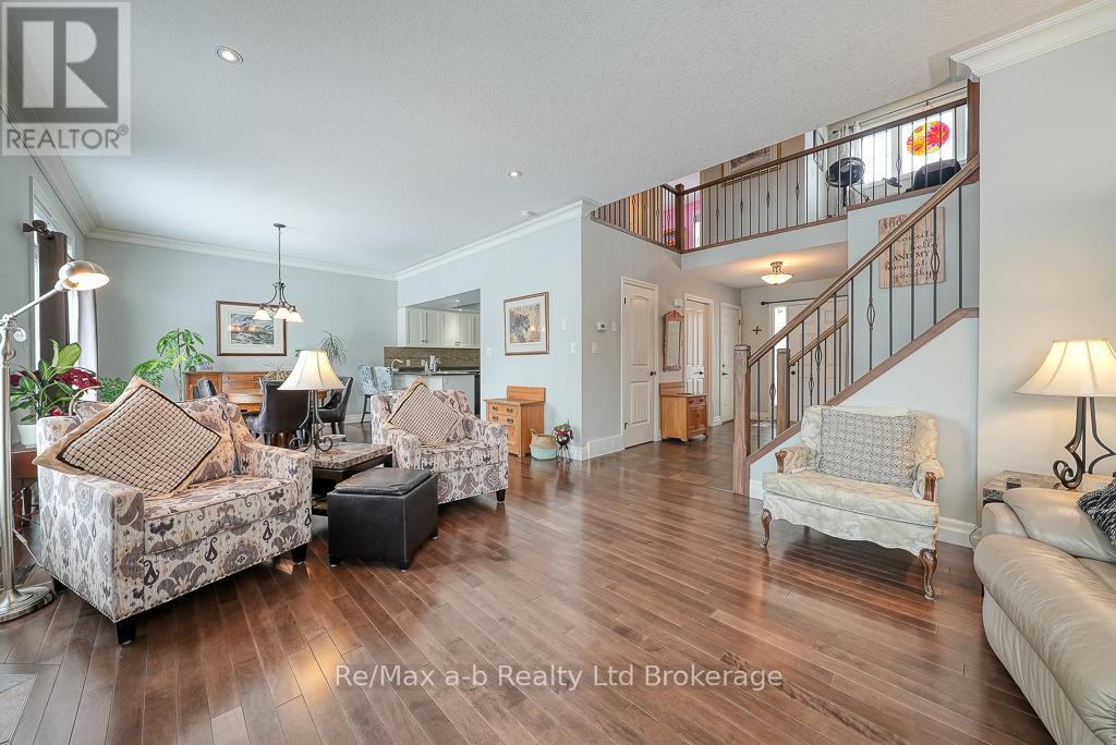 885 Ridgewood Drive, Woodstock, Ontario  N4T 0E5 - Photo 8 - X11942197