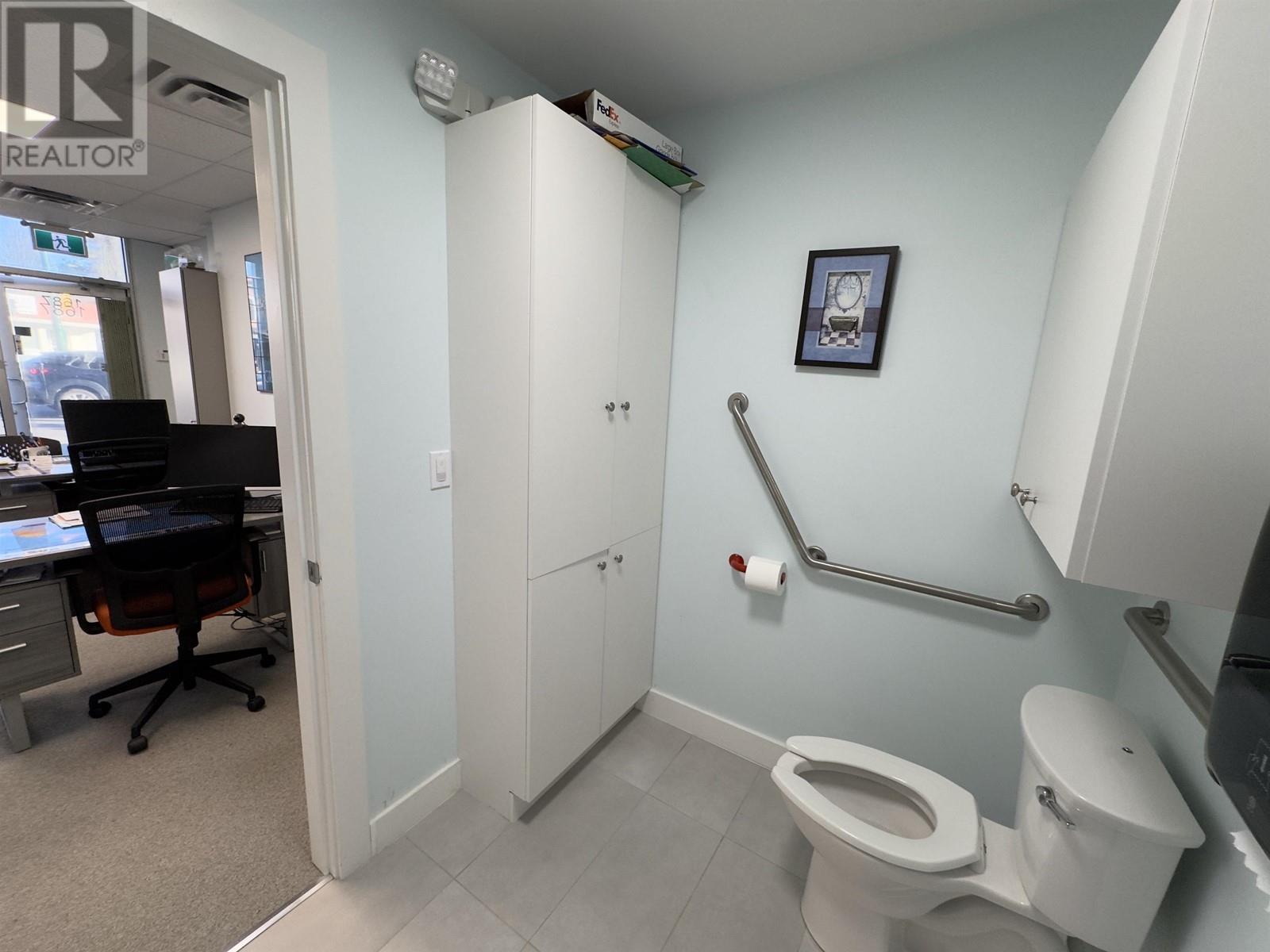 Listing Picture 10 of 11 : 1687 RENFREW STREET, Vancouver / 溫哥華 - 魯藝地產 Yvonne Lu Group - MLS Medallion Club Member