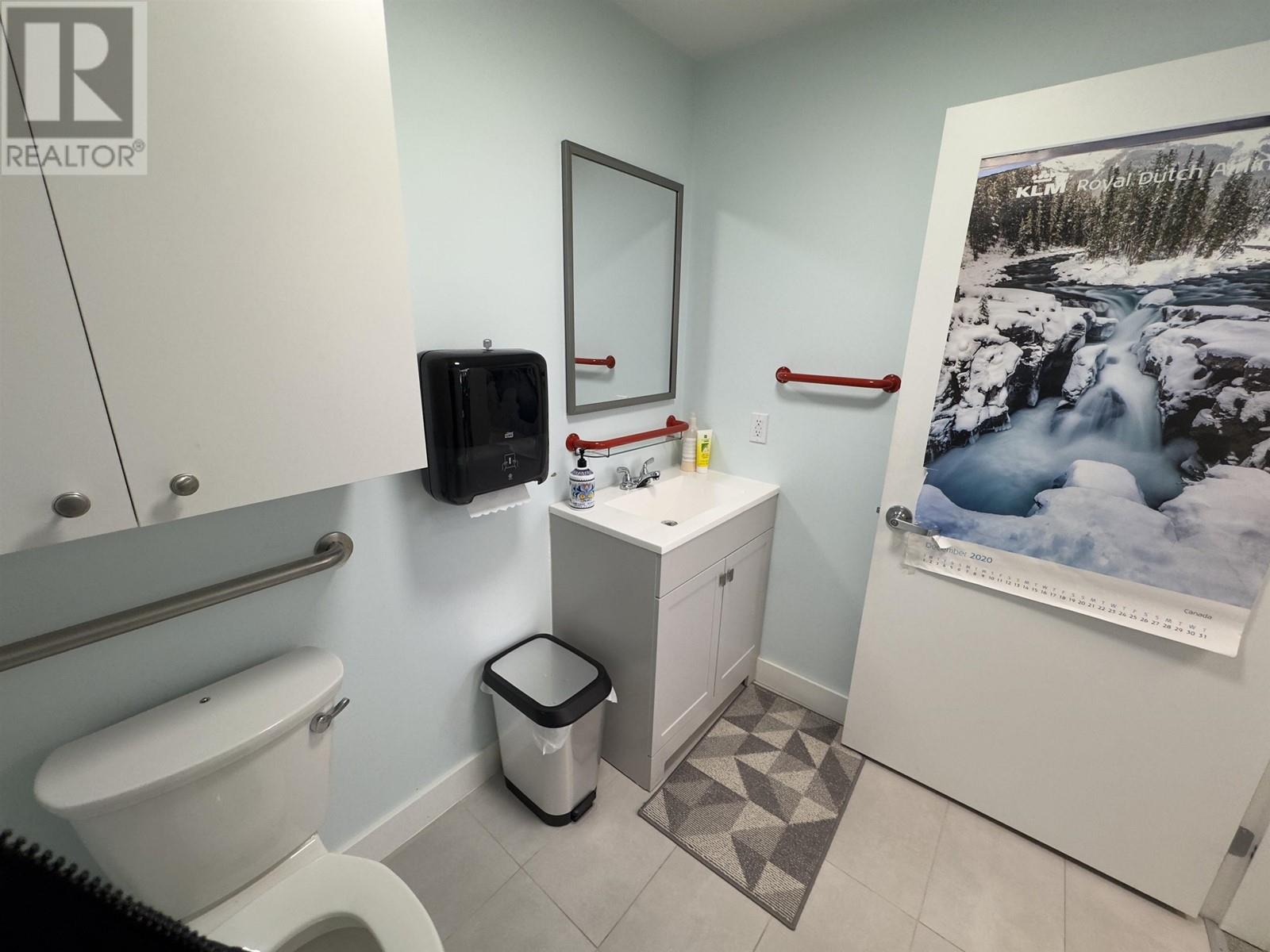 Listing Picture 11 of 11 : 1687 RENFREW STREET, Vancouver / 溫哥華 - 魯藝地產 Yvonne Lu Group - MLS Medallion Club Member