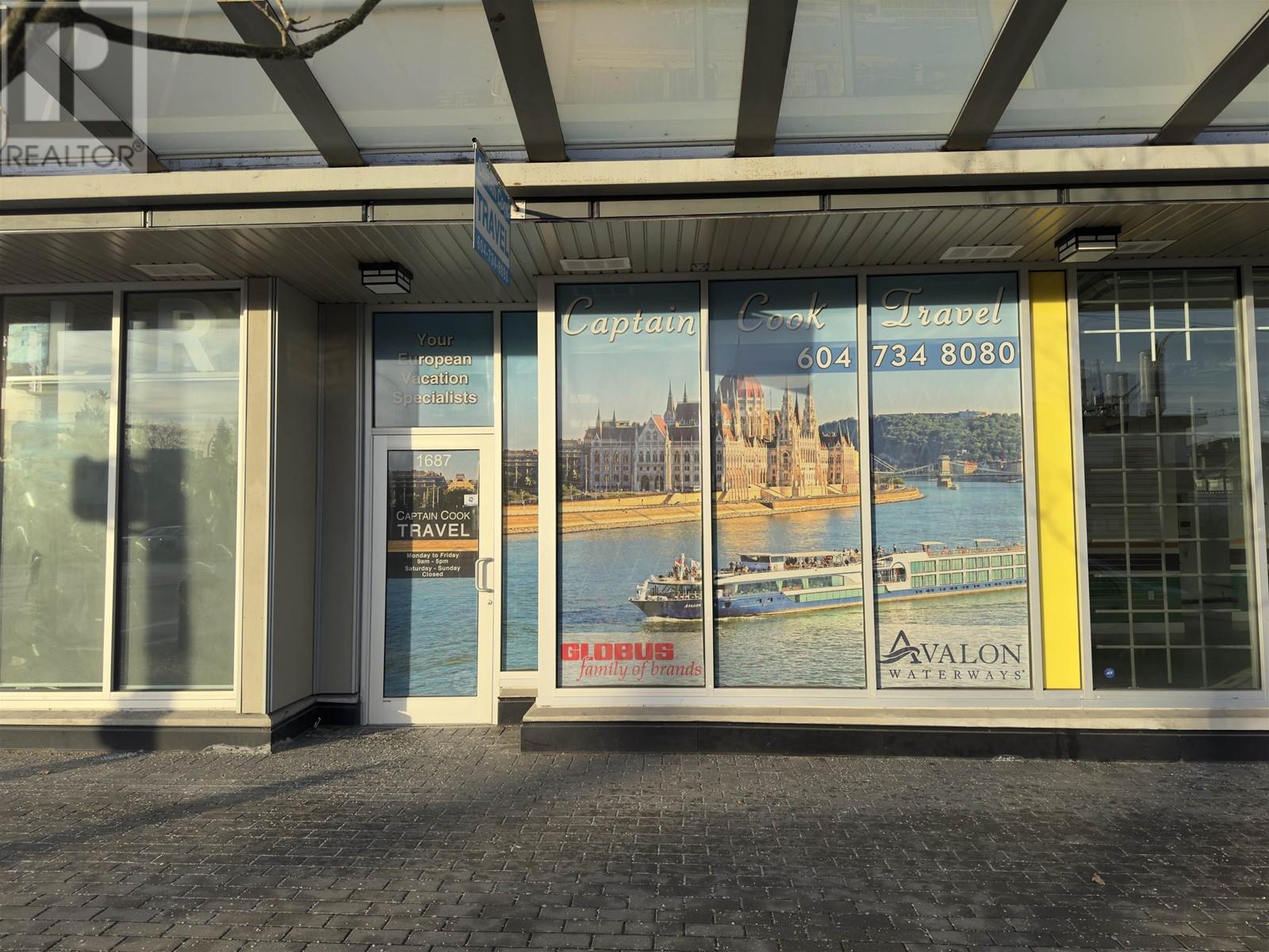 Listing Picture 2 of 11 : 1687 RENFREW STREET, Vancouver / 溫哥華 - 魯藝地產 Yvonne Lu Group - MLS Medallion Club Member