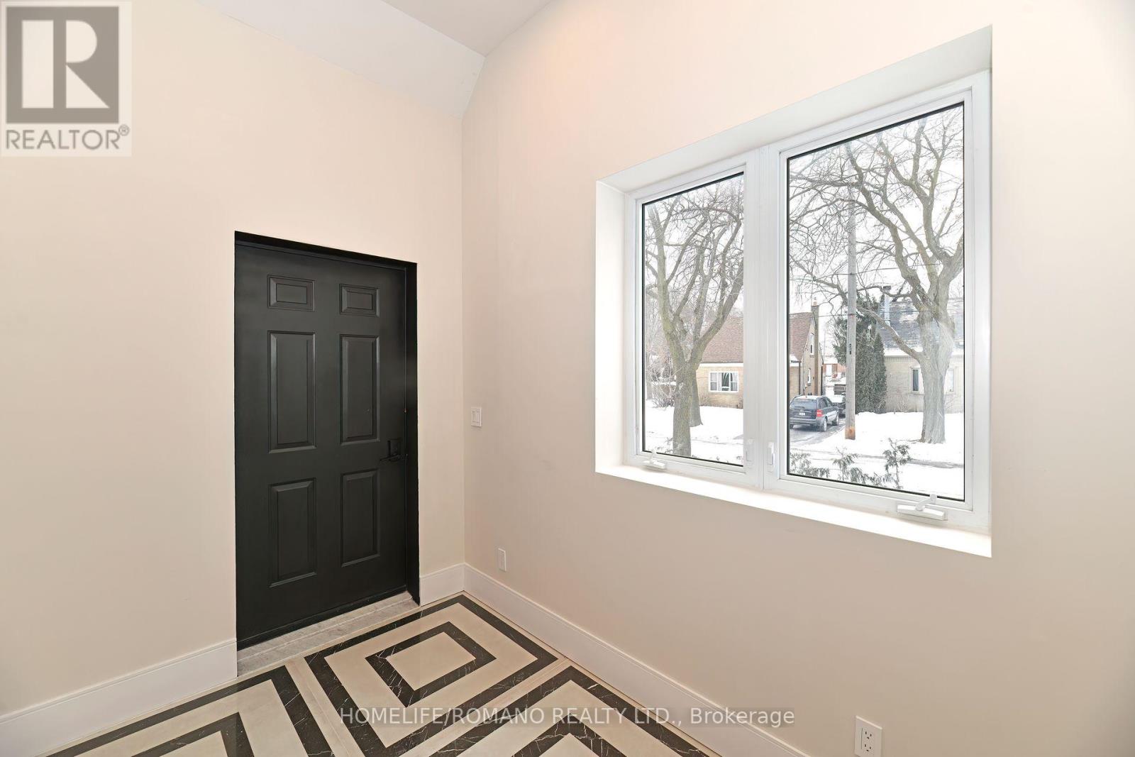 21 King High Avenue, Toronto, Ontario  M3H 3A8 - Photo 3 - C11939234