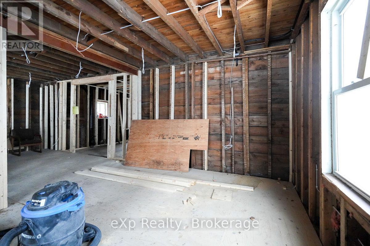 136 Breadalbane Street S, Saugeen Shores, Ontario  N0H 2L0 - Photo 16 - X11942233