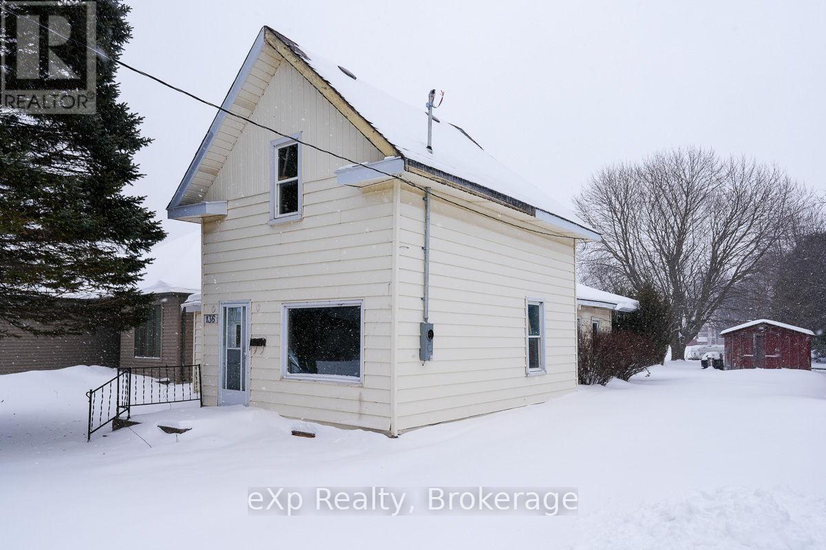 136 Breadalbane Street S, Saugeen Shores, Ontario  N0H 2L0 - Photo 9 - X11942233