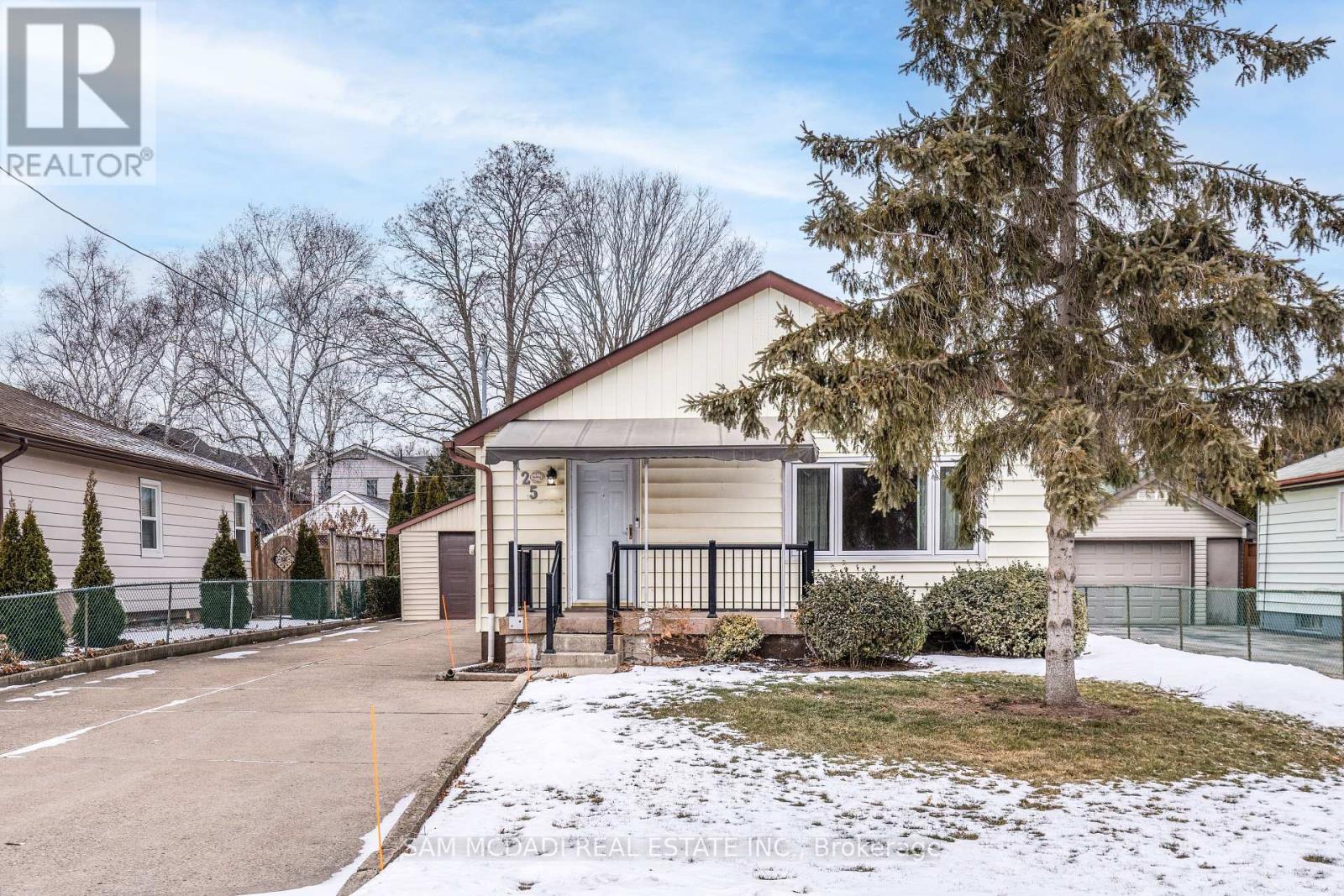 125 INGLEWOOD DRIVE, Oakville, Ontario