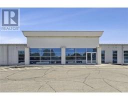 555 BARTON Street, Hamilton, Ontario