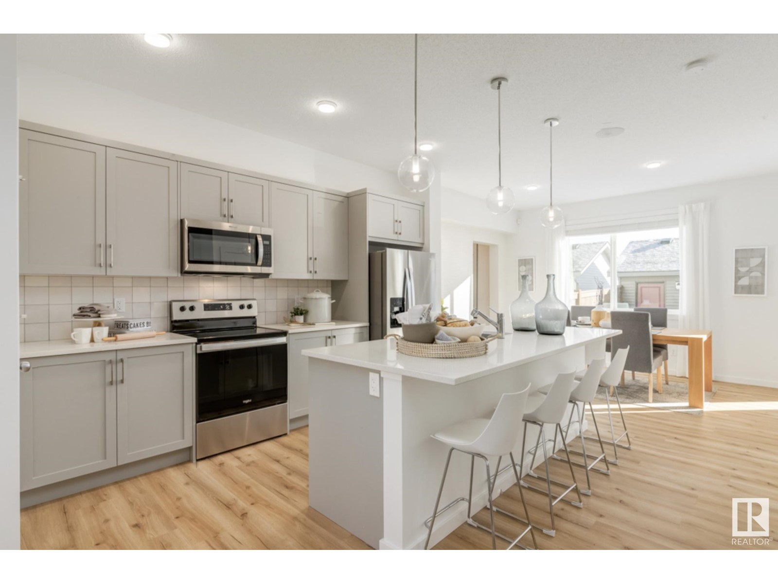 Property at 5116 69 ST image 1