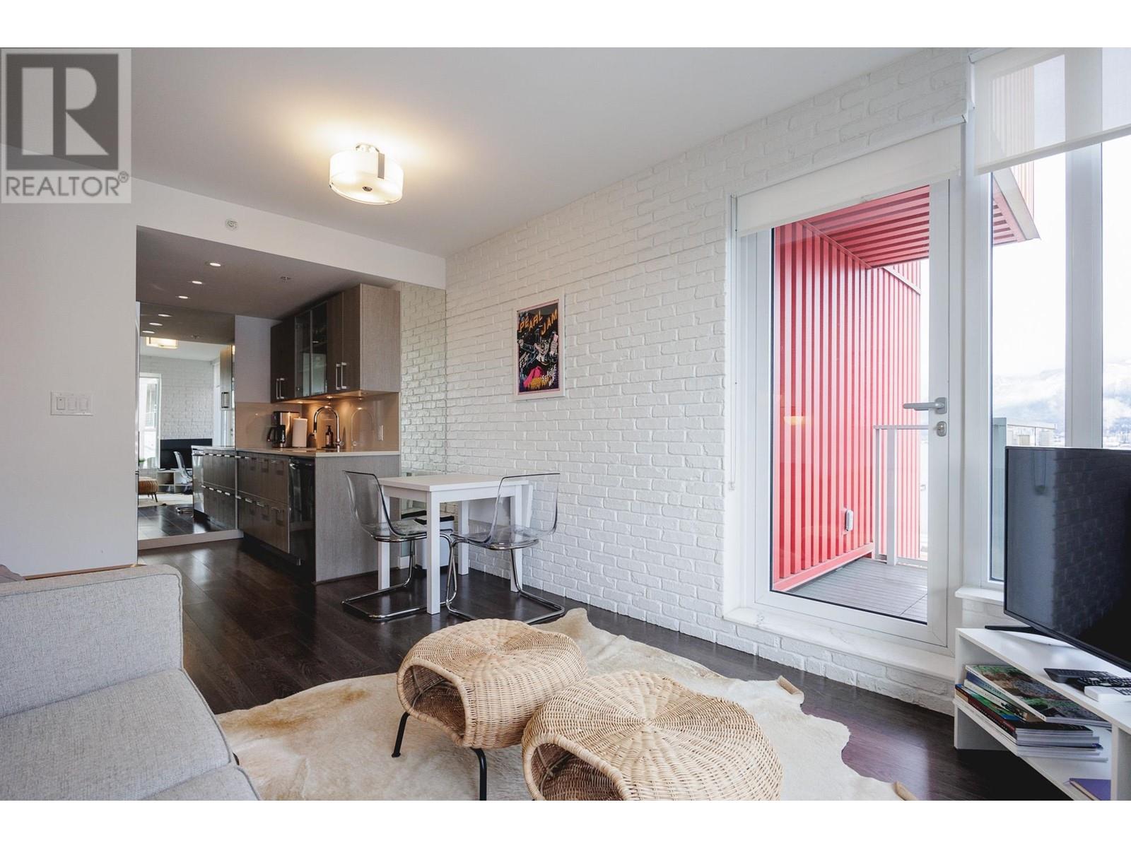 Listing Picture 4 of 40 : 1204 983 E HASTINGS STREET, Vancouver / 溫哥華 - 魯藝地產 Yvonne Lu Group - MLS Medallion Club Member