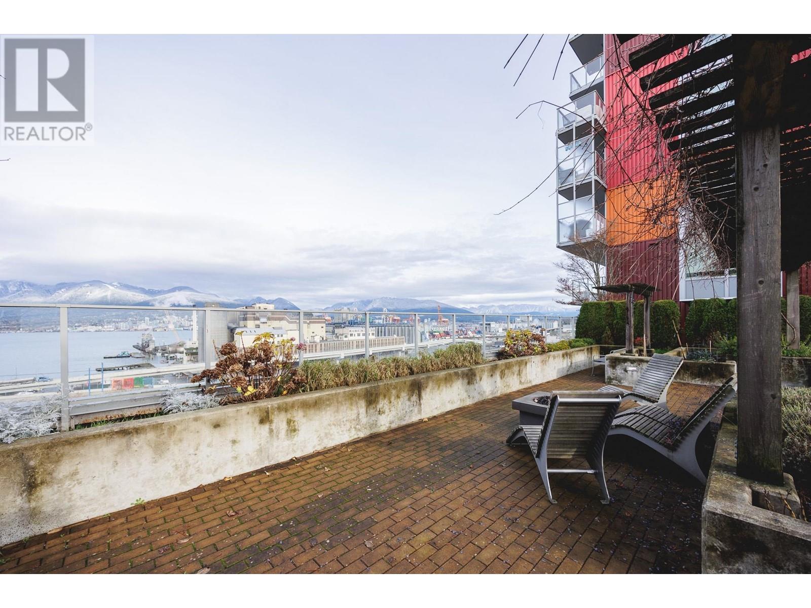 Listing Picture 32 of 40 : 1204 983 E HASTINGS STREET, Vancouver / 溫哥華 - 魯藝地產 Yvonne Lu Group - MLS Medallion Club Member