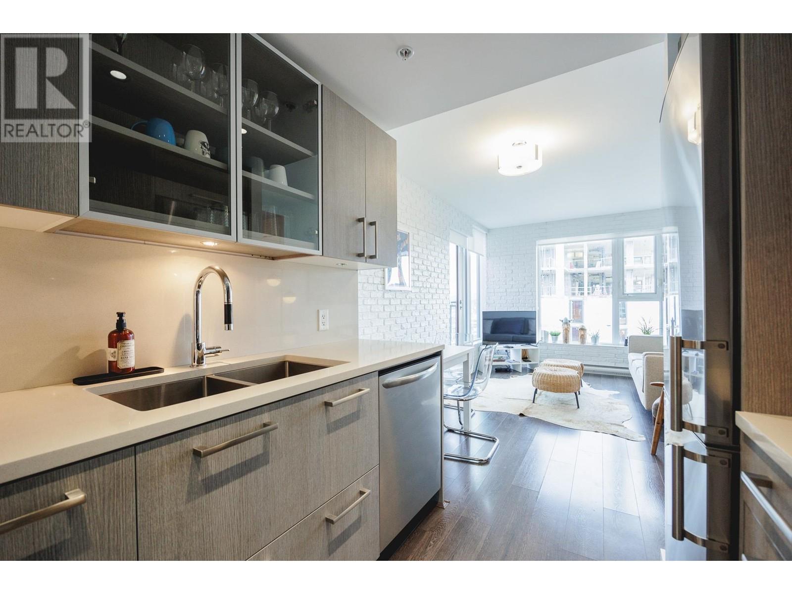 Listing Picture 8 of 40 : 1204 983 E HASTINGS STREET, Vancouver / 溫哥華 - 魯藝地產 Yvonne Lu Group - MLS Medallion Club Member