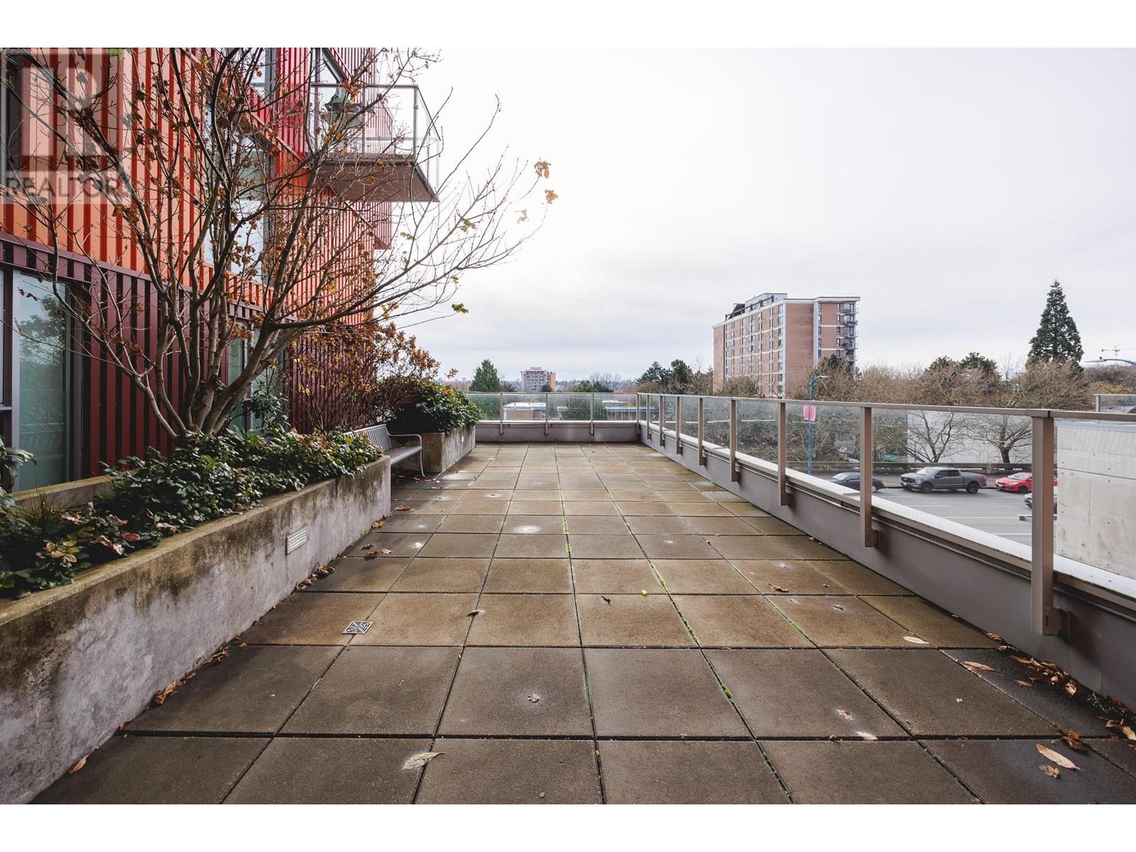 Listing Picture 36 of 40 : 1204 983 E HASTINGS STREET, Vancouver / 溫哥華 - 魯藝地產 Yvonne Lu Group - MLS Medallion Club Member