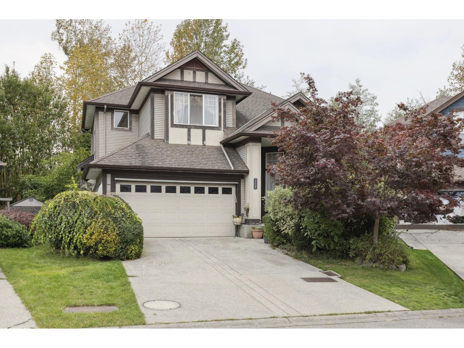 Property at 14507 58A AVENUE image 2