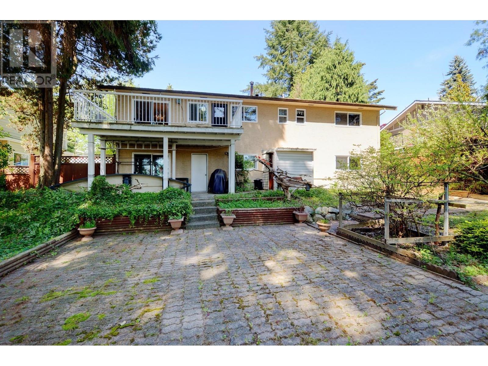 7044 Fielding Court, Burnaby, British Columbia  V5A 1Y5 - Photo 11 - R2956889