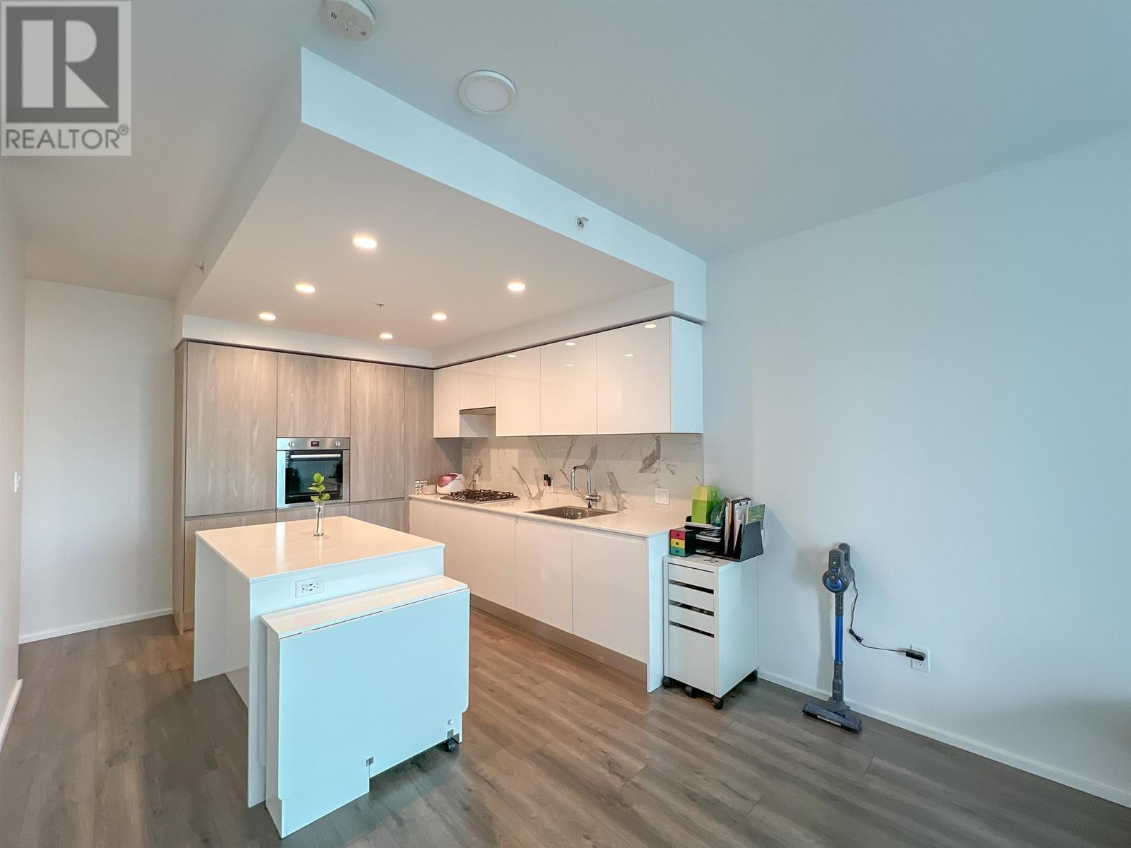 Listing Picture 6 of 19 : 1401 3888 EVERGREEN PLACE, Burnaby / 本拿比 - 魯藝地產 Yvonne Lu Group - MLS Medallion Club Member