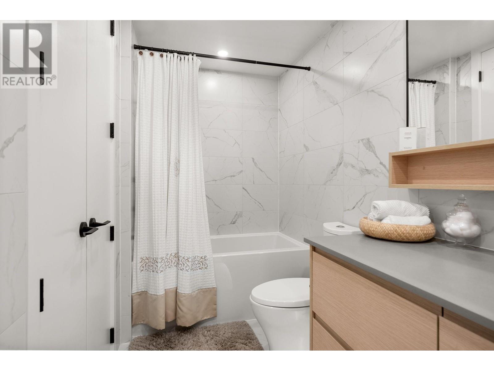 127 310 Salter Street, New Westminster, British Columbia  V3M 0N7 - Photo 18 - R2960336