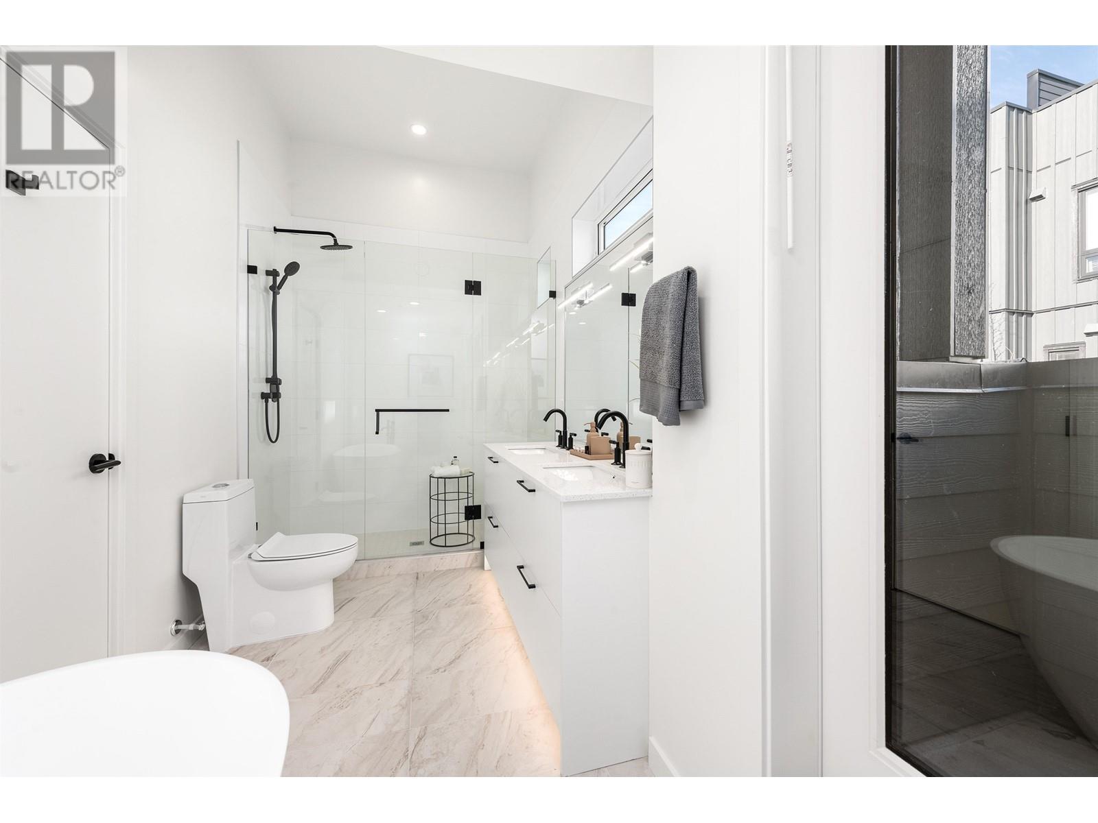 133 535 E 2nd Street, North Vancouver, British Columbia  V7L 1E1 - Photo 13 - R2959253