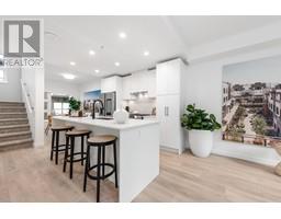 133 535 E 2ND STREET, North Vancouver, British Columbia