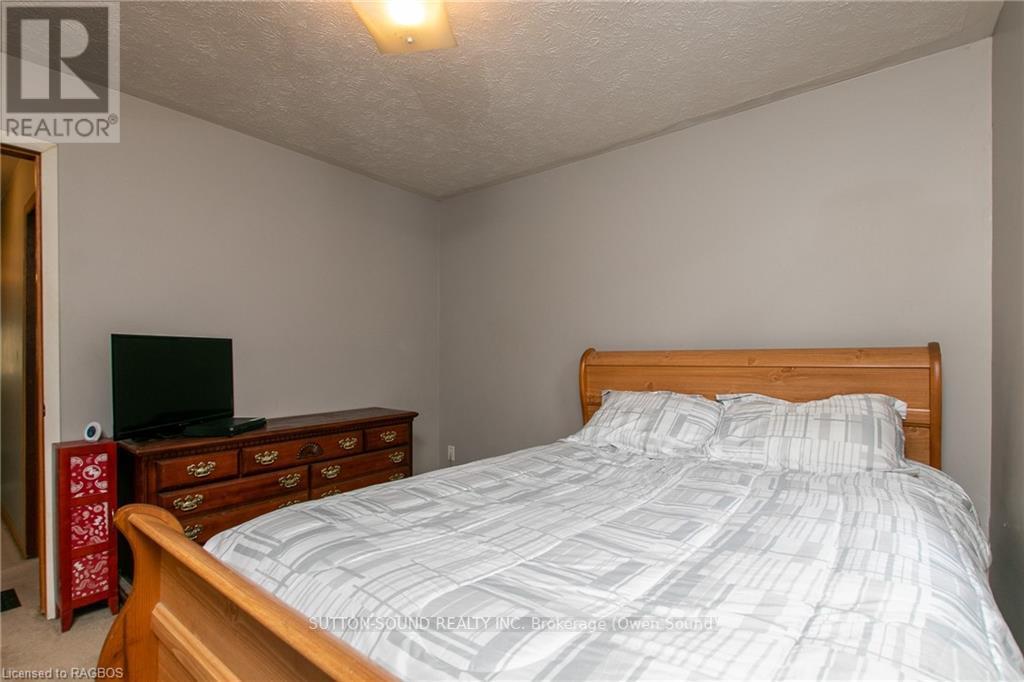 150 Sir Johns Crescent, Georgian Bluffs, Ontario  N0H 2K0 - Photo 31 - X10848085