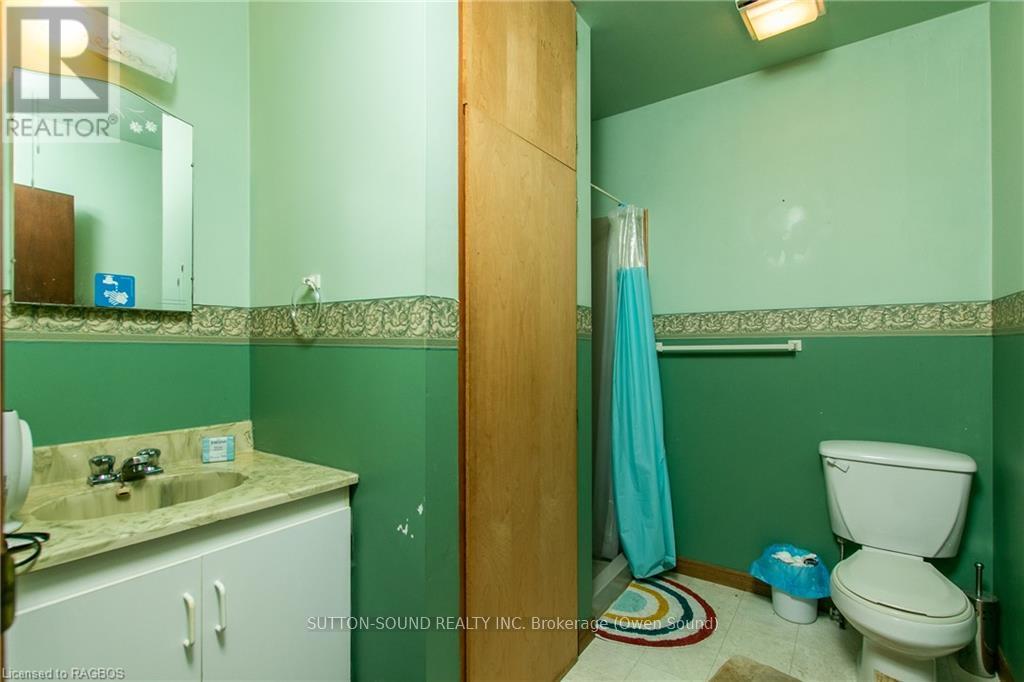 150 Sir Johns Crescent, Georgian Bluffs, Ontario  N0H 2K0 - Photo 38 - X10848085