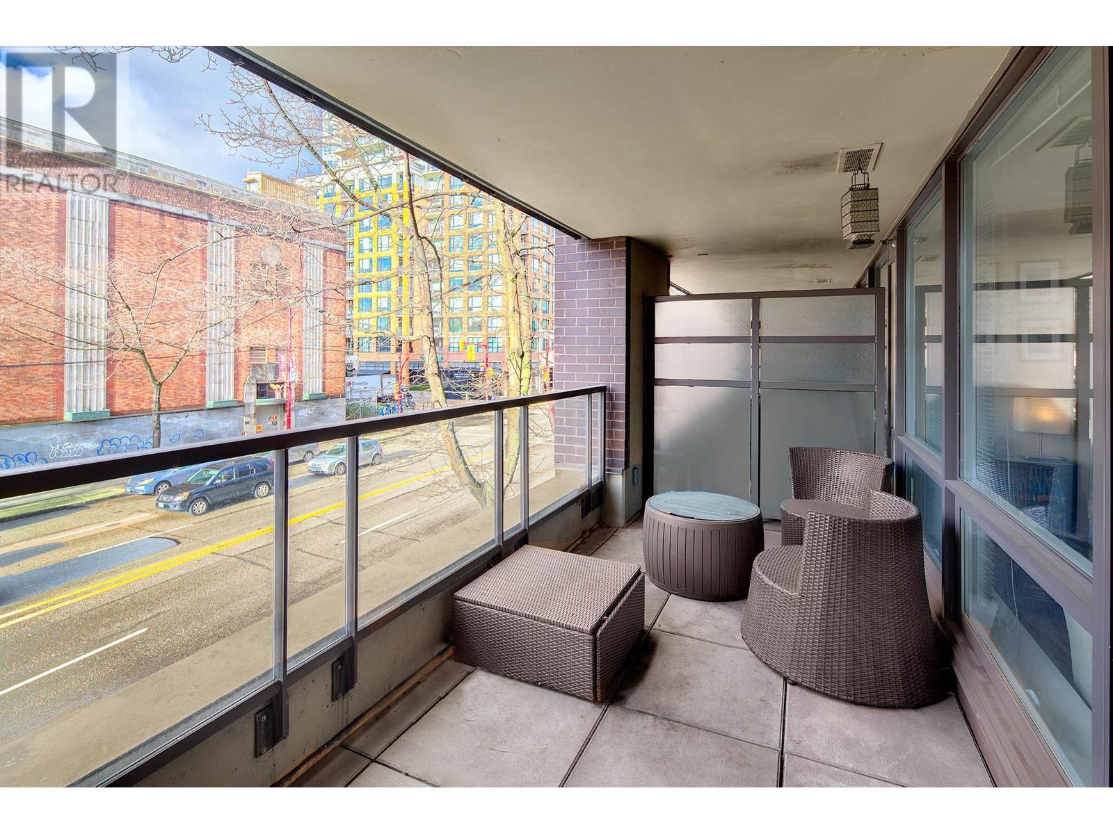 203 718 Main Street, Vancouver, British Columbia  V6A 0B1 - Photo 26 - R2954377