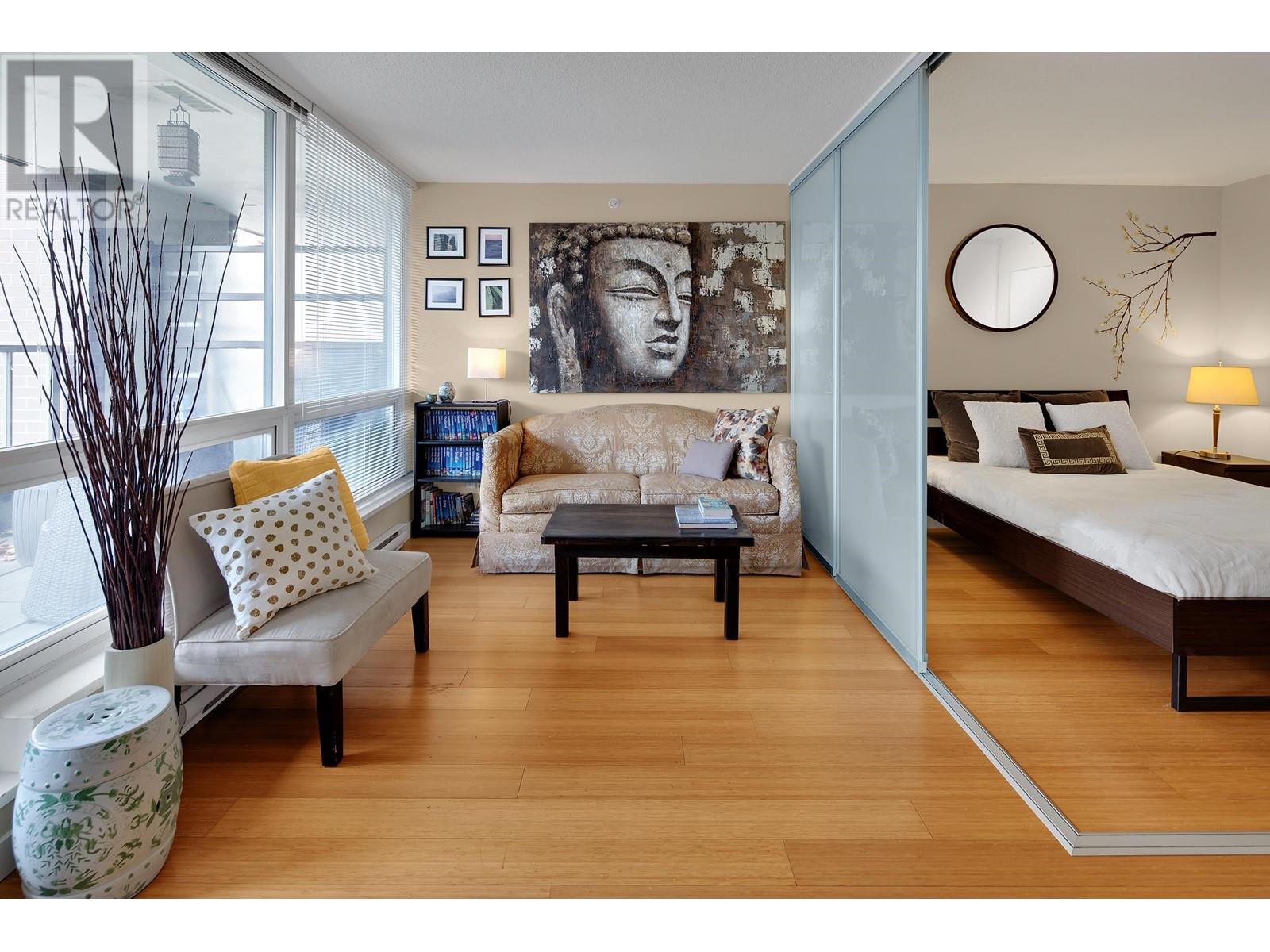 203 718 Main Street, Vancouver, British Columbia  V6A 0B1 - Photo 8 - R2954377