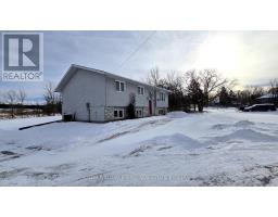 12699 LOYALIST PARKWAY, prince edward county (picton), Ontario