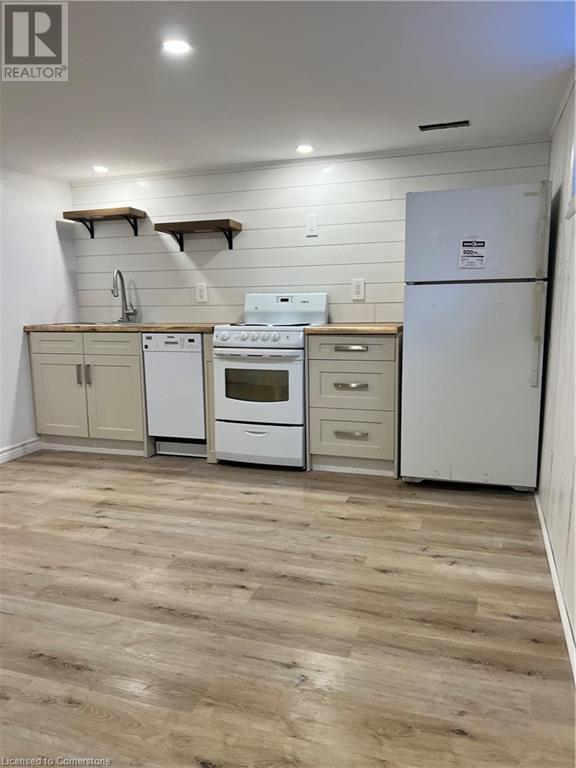 237 East 19th Street, Hamilton, Ontario  L9A 4S4 - Photo 24 - 40692199
