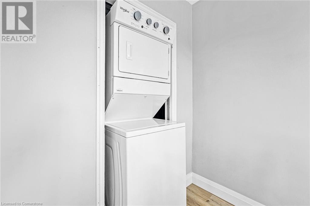 237 East 19th Street, Hamilton, Ontario  L9A 4S4 - Photo 21 - 40692199