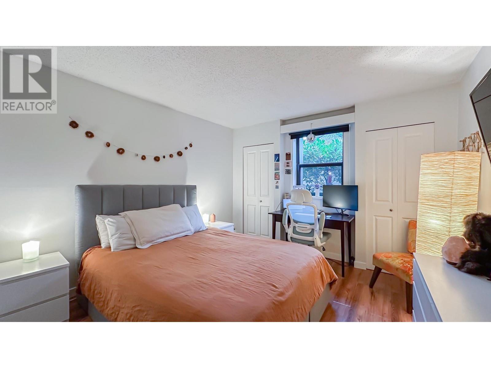 108 1955 Woodway Place, Burnaby, British Columbia  V5B 4S5 - Photo 10 - R2960350